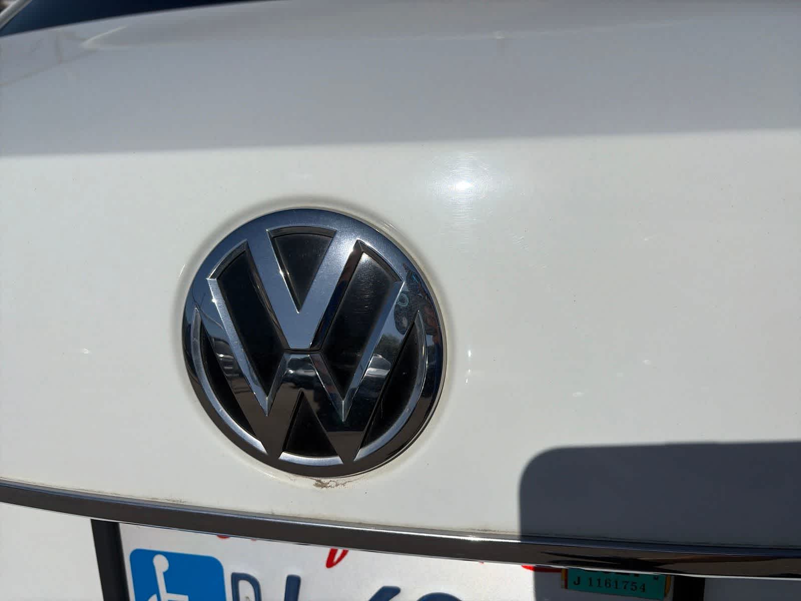 Thumbnail: 2017 Volkswagen Passat - 11