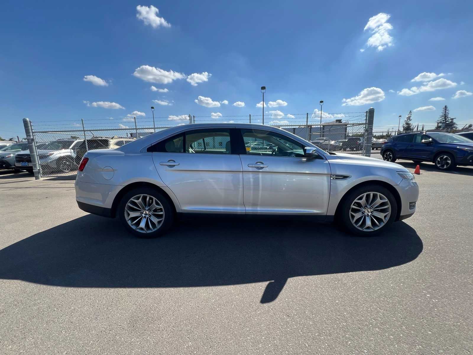 Thumbnail: 2019 Ford Taurus - 10