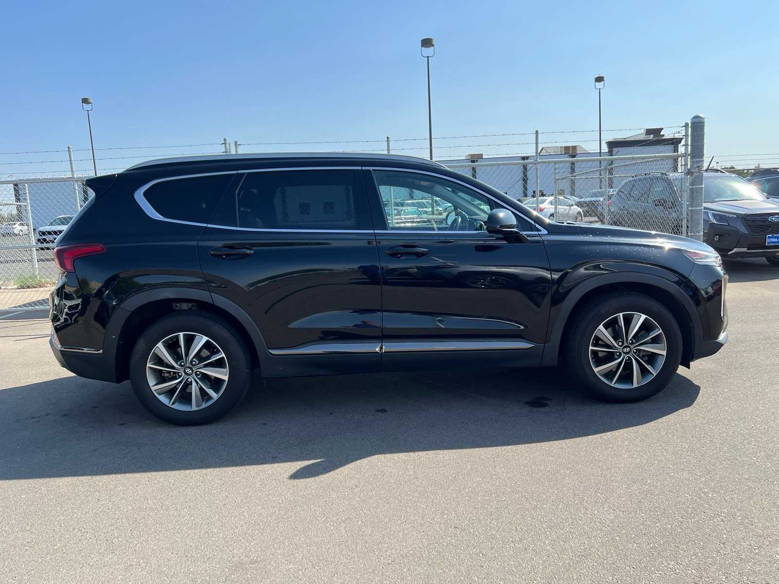 Thumbnail: 2019 Hyundai Santa Fe - 9