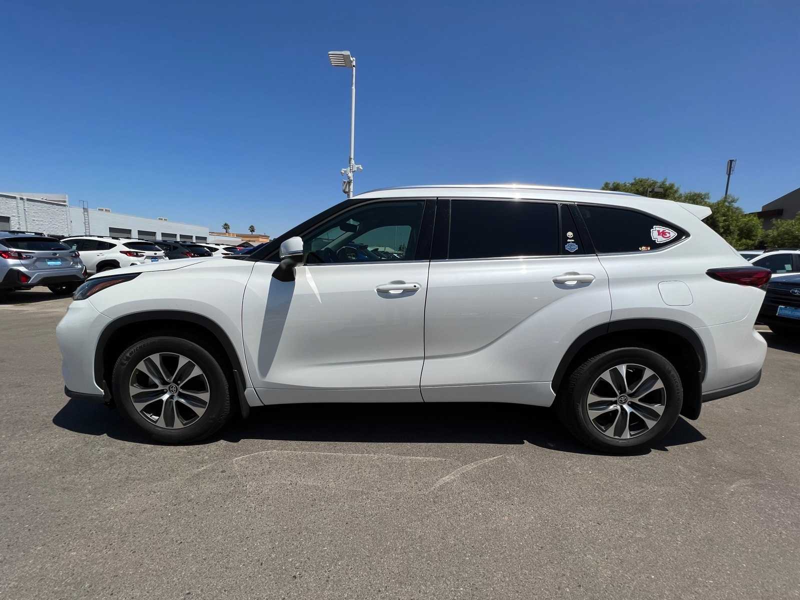 Thumbnail: 2021 Toyota Highlander - 2