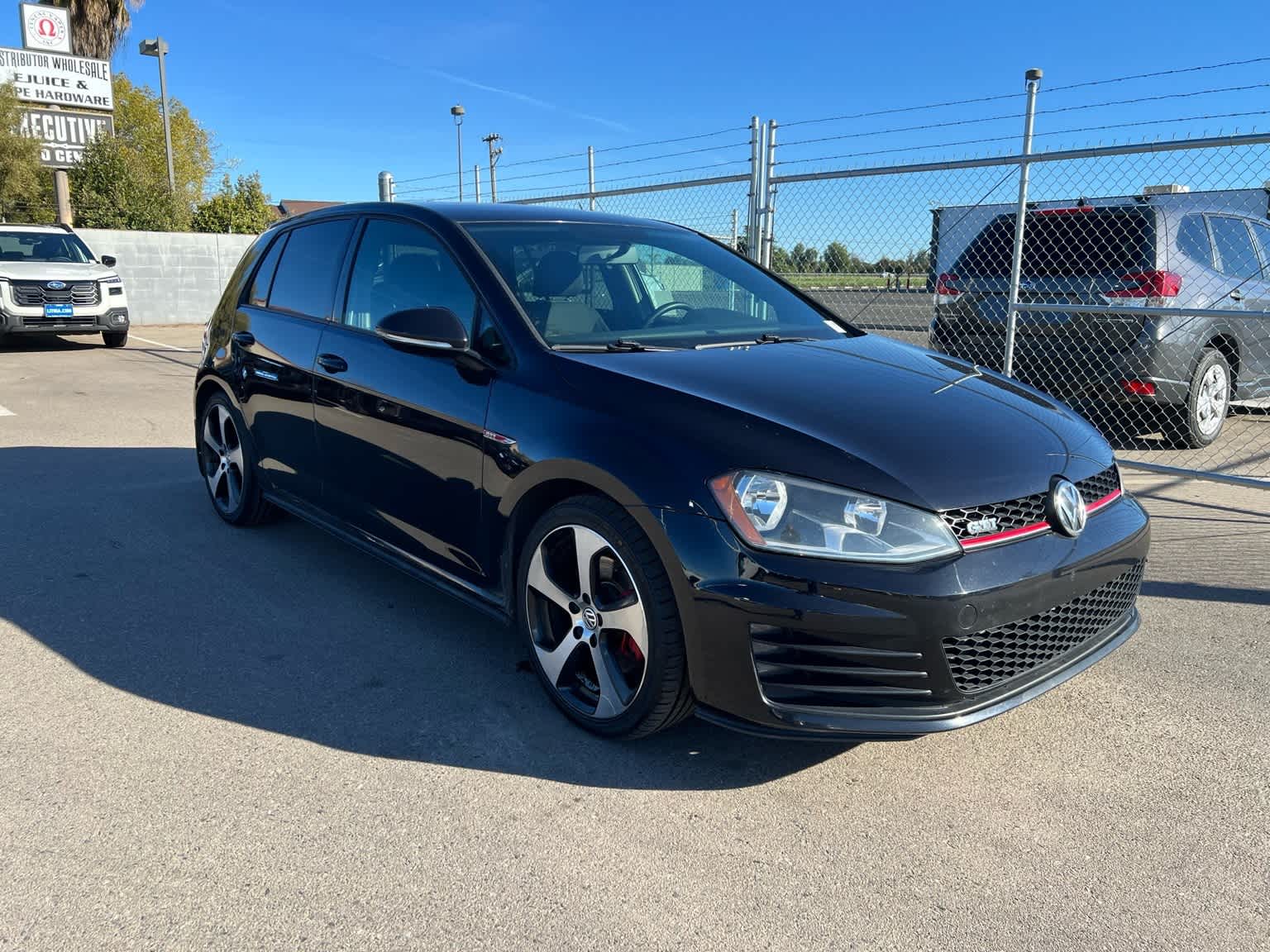 Thumbnail: 2016 Volkswagen Golf - 10