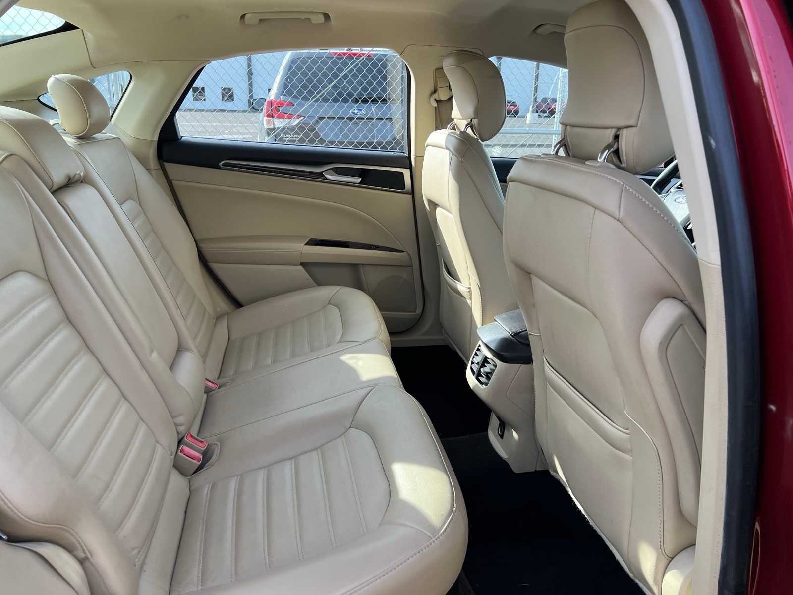 Thumbnail: 2015 Ford Fusion - 23