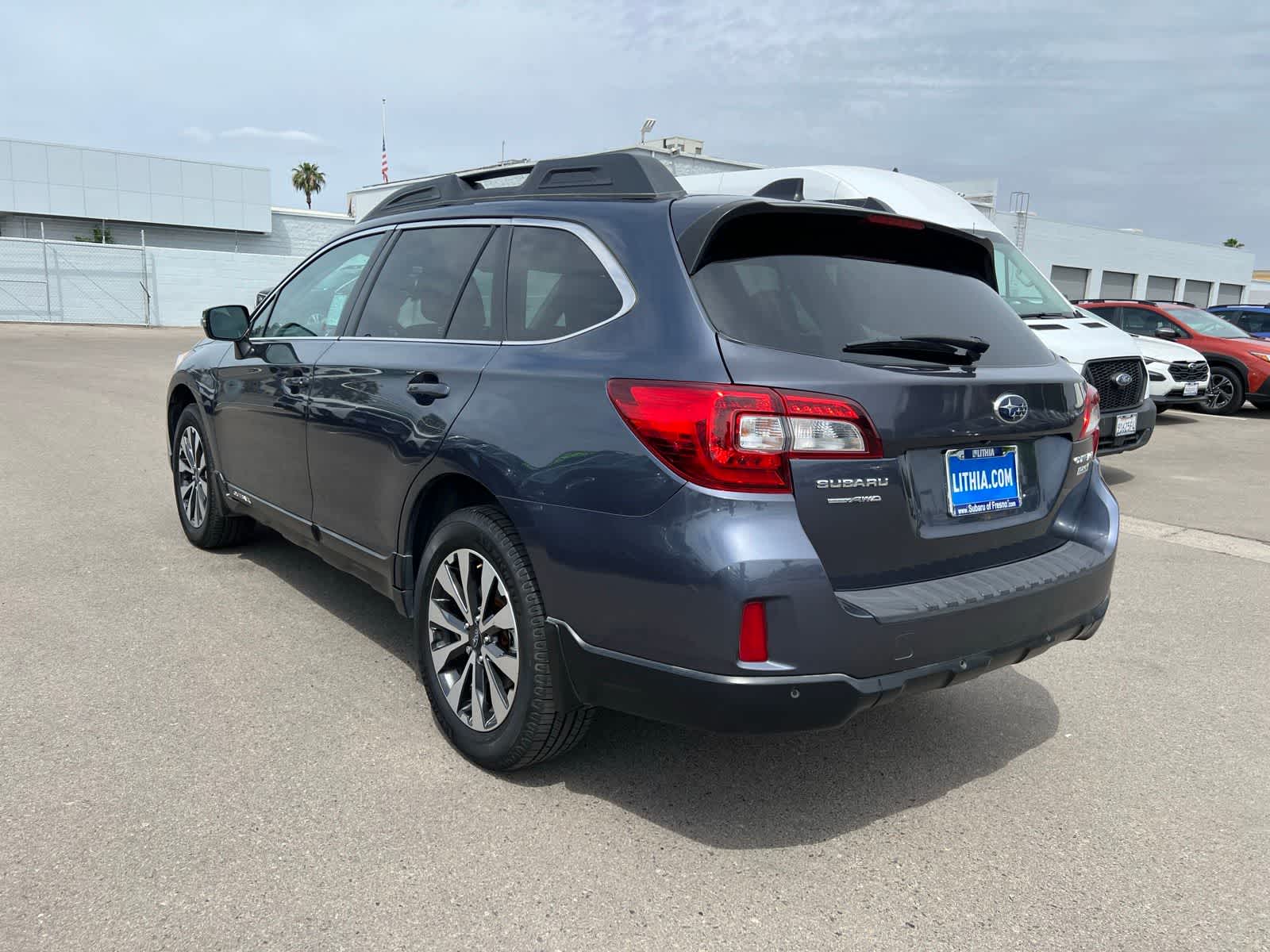 Thumbnail: 2017 Subaru Outback - 3