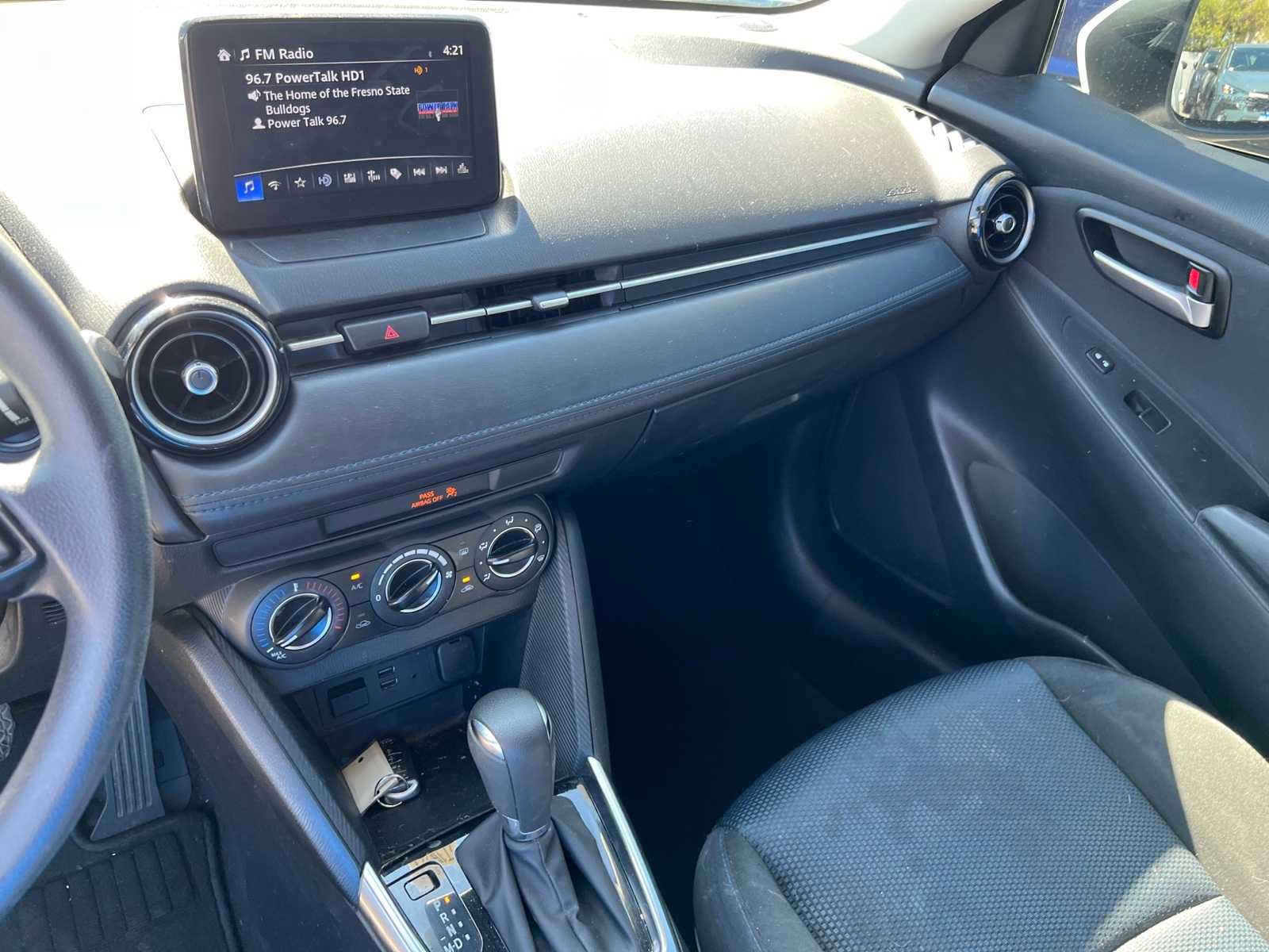 Thumbnail: 2019 Toyota Yaris - 30