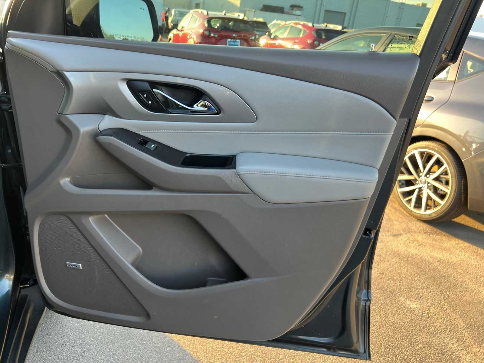 Thumbnail: 2019 Chevrolet Traverse - 28