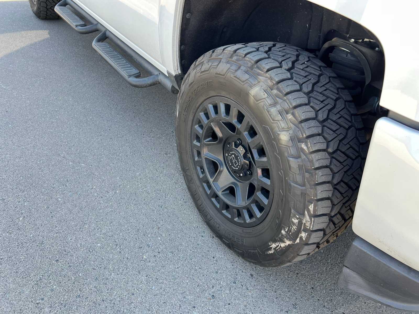 Thumbnail: 2018 Chevrolet Silverado 1500 - 23
