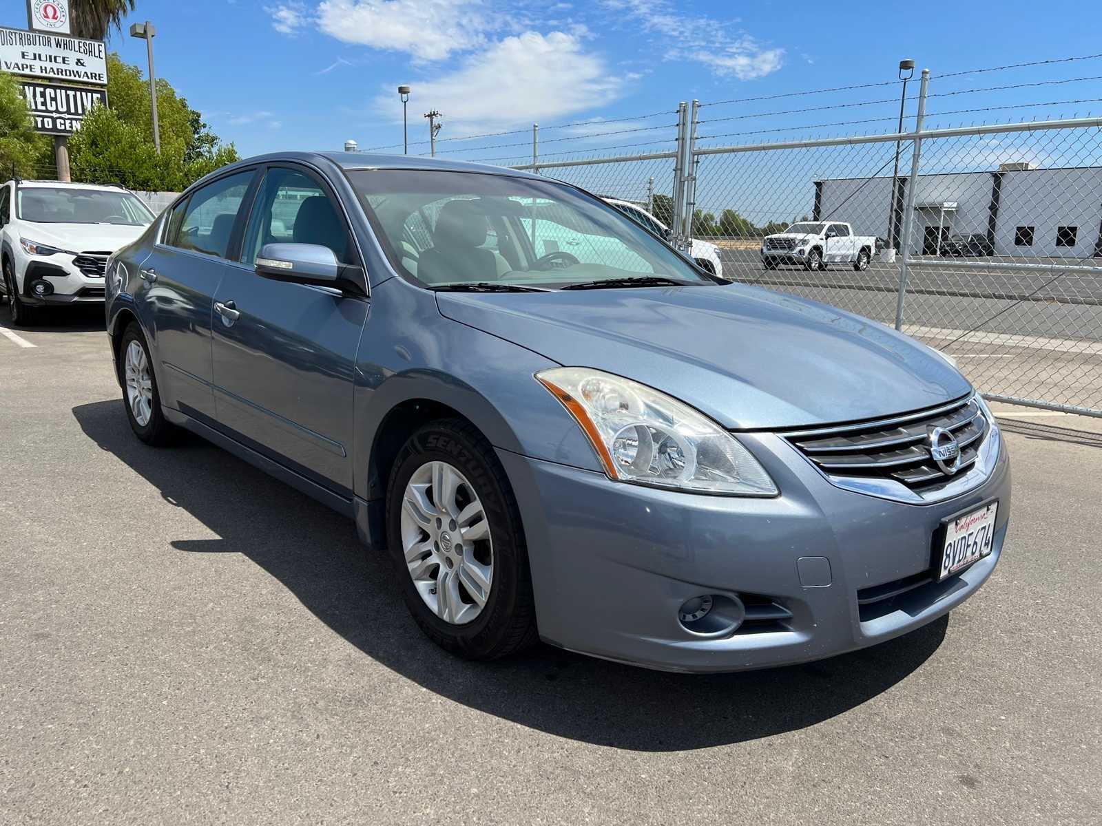 Thumbnail: 2012 Nissan Altima - 11