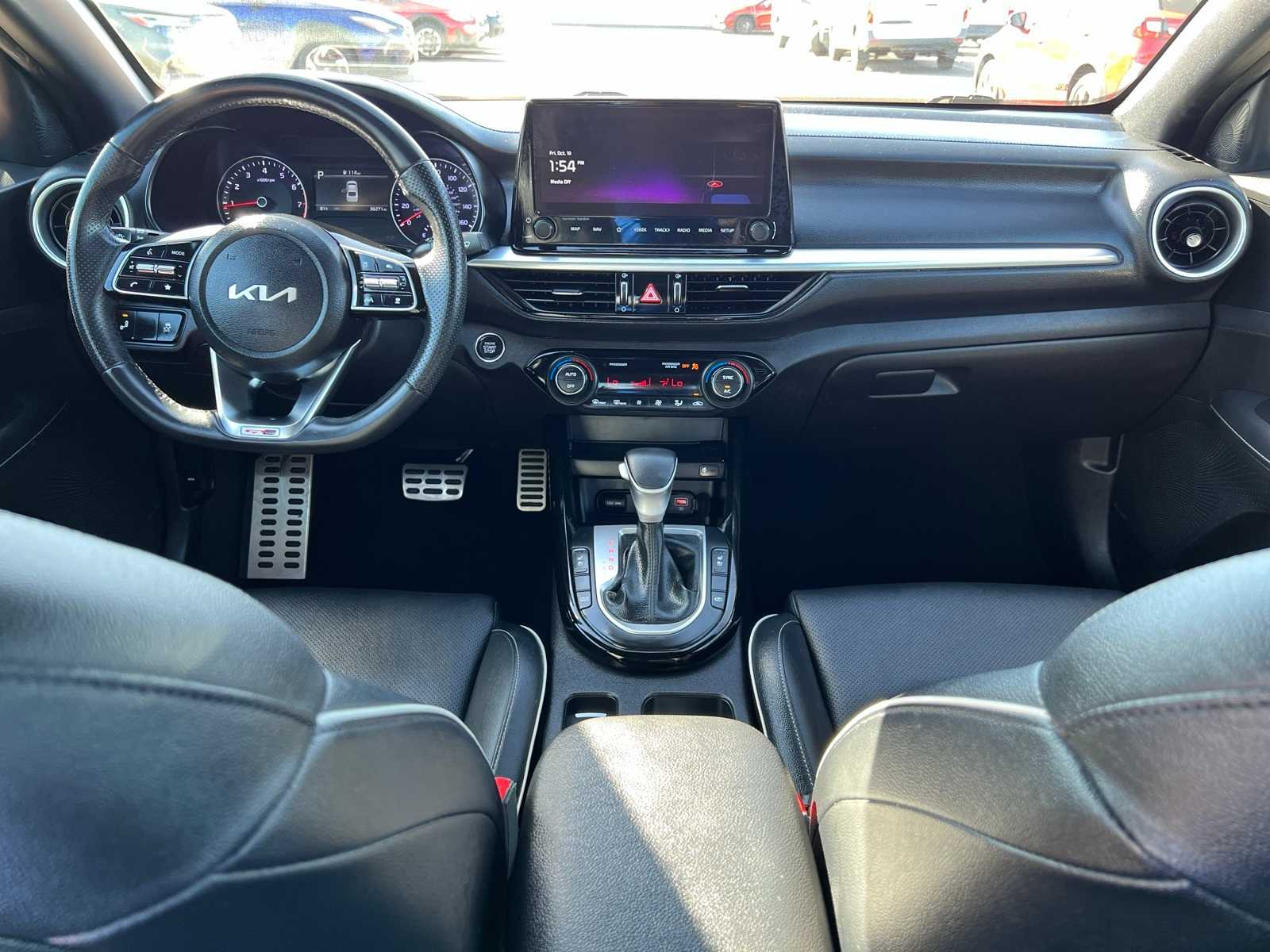 Thumbnail: 2023 Kia Forte - 28