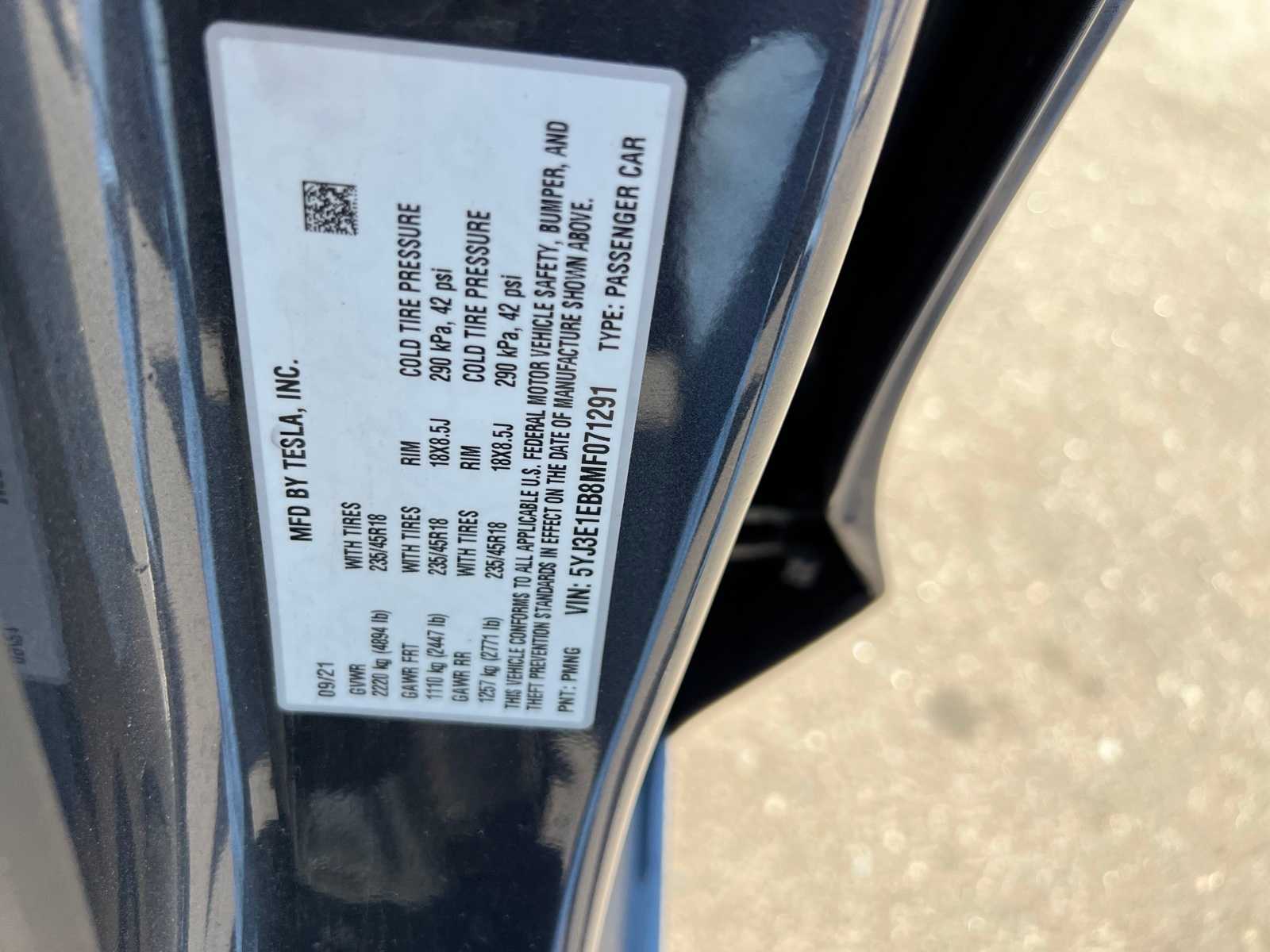 Thumbnail: 2021 Tesla Model 3 - 37