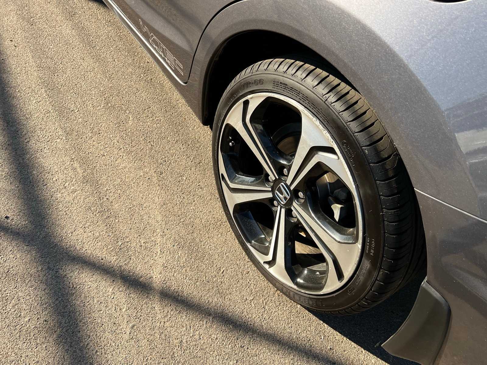 Thumbnail: 2015 Honda Civic - 17