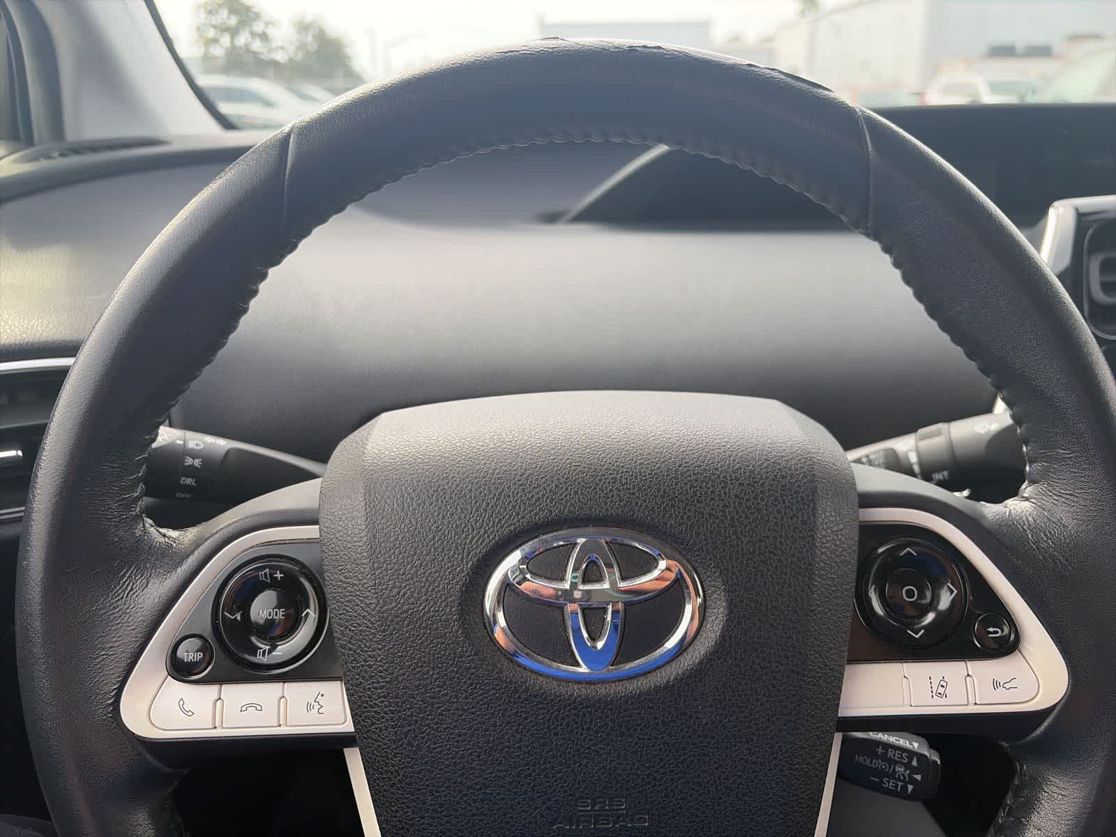 Thumbnail: 2018 Toyota Prius Prime - 34