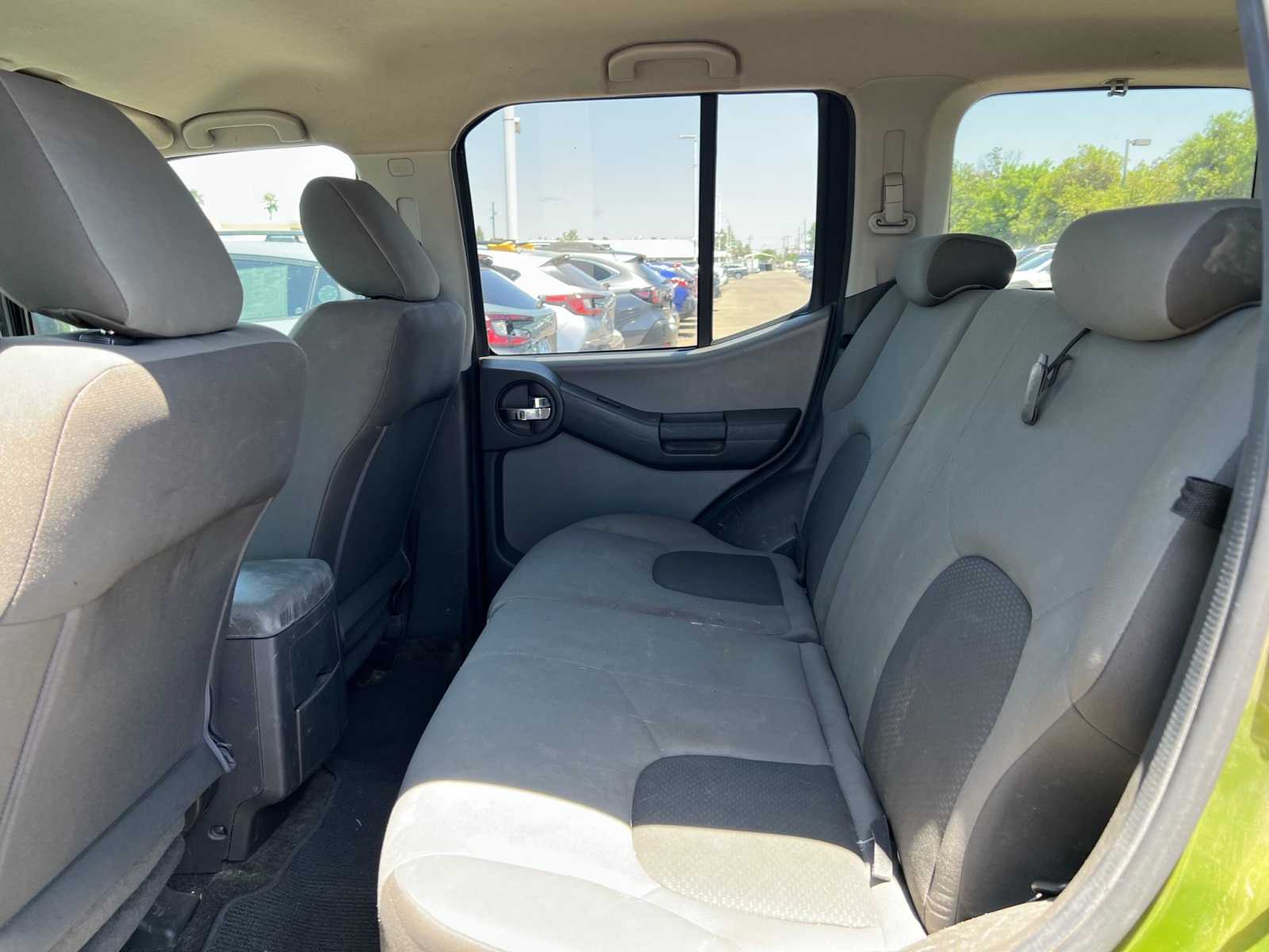 2011 Nissan Xterra S 18