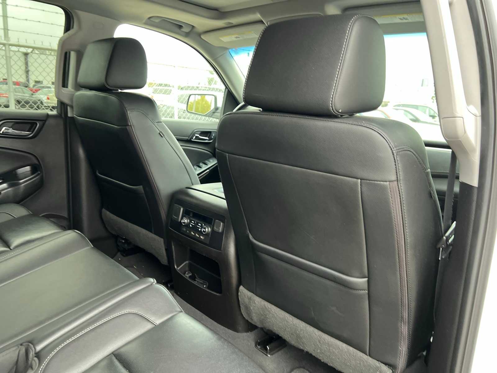 Thumbnail: 2019 GMC Yukon - 21