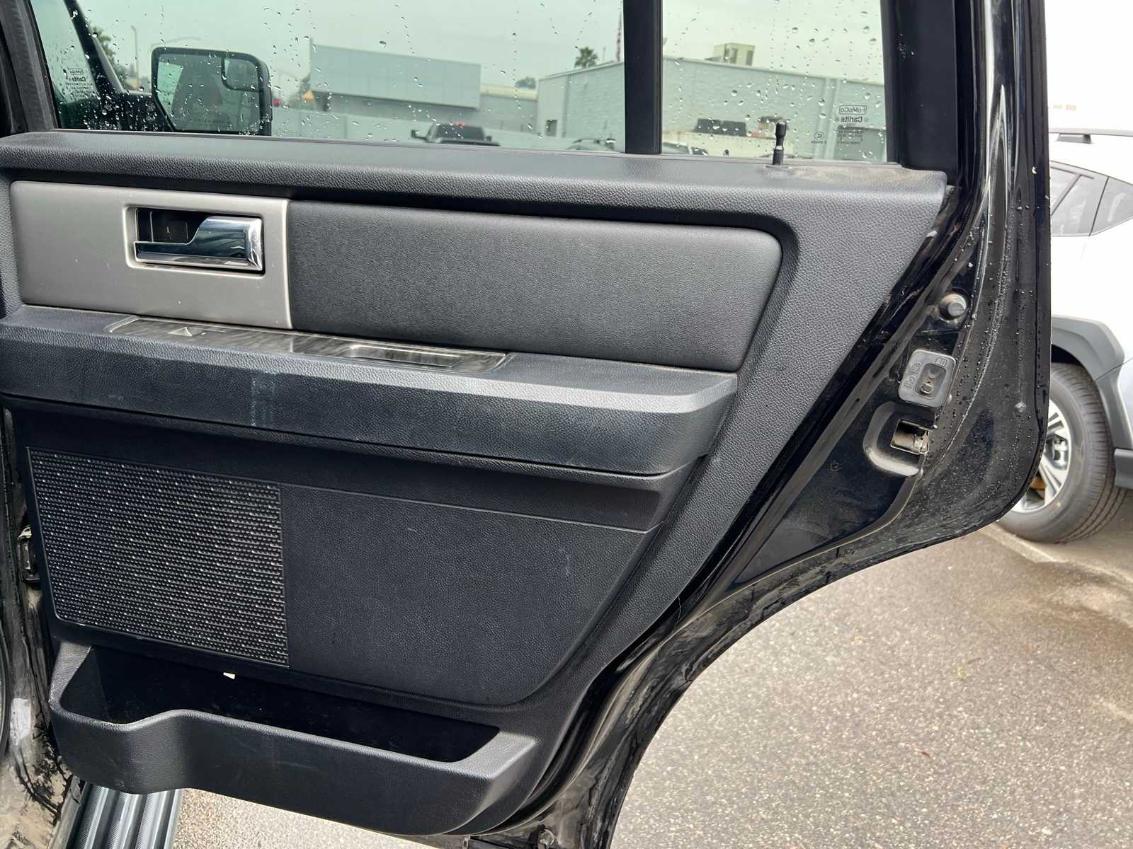 Thumbnail: 2017 Ford Expedition - 23