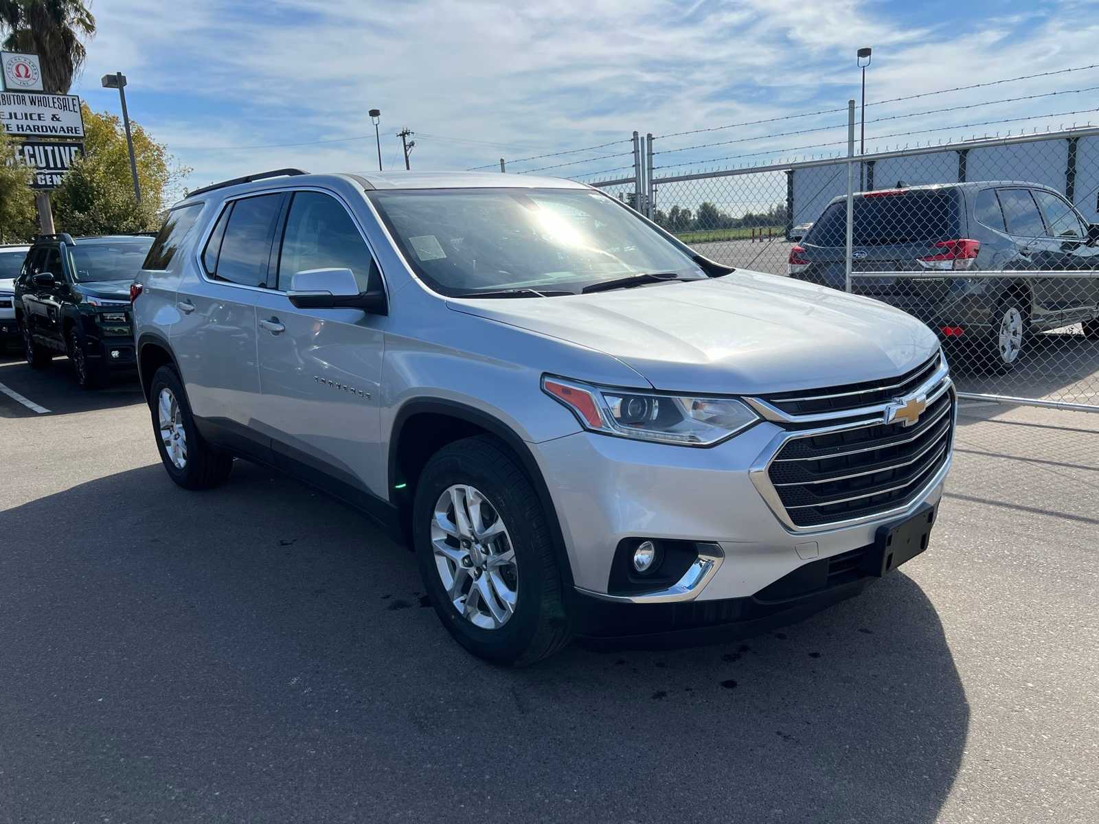 Thumbnail: 2021 Chevrolet Traverse - 10