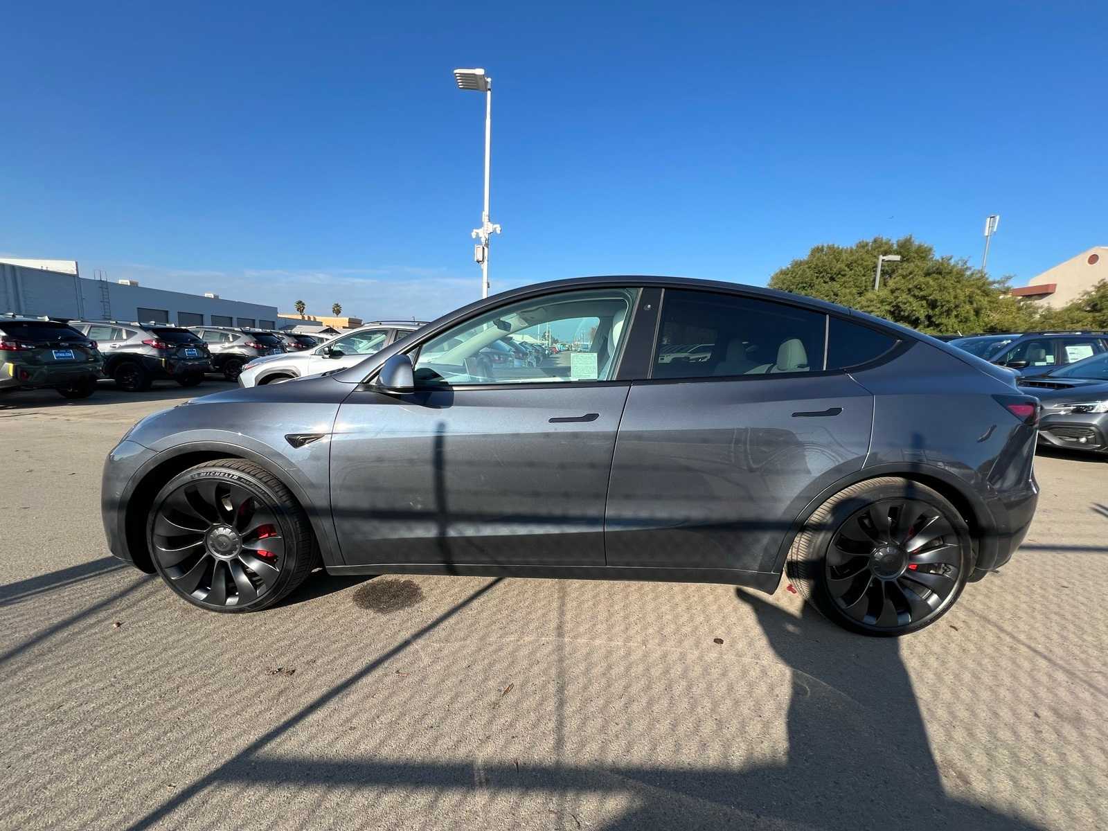 Thumbnail: 2022 Tesla Model Y - 2