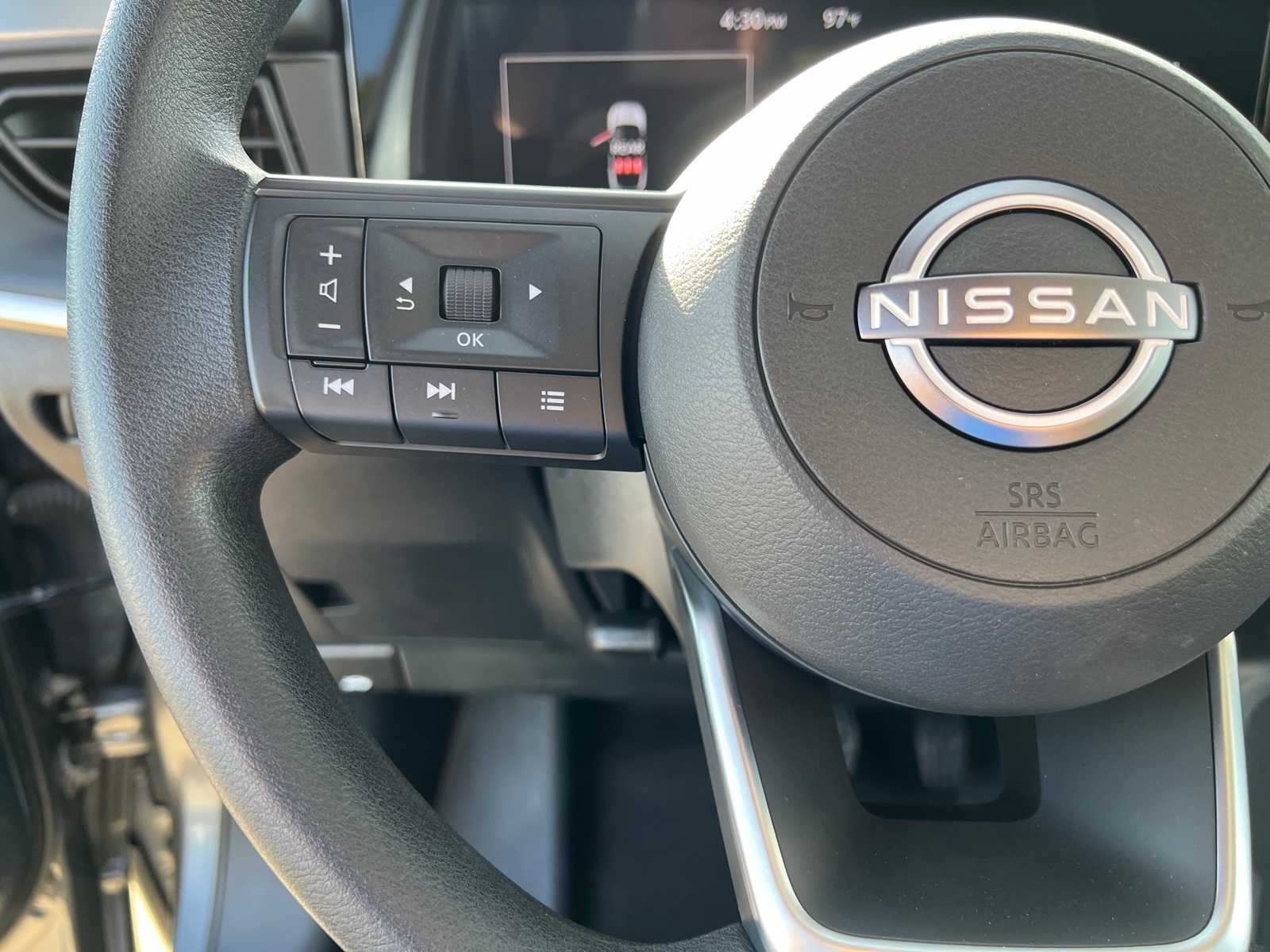Thumbnail: 2025 Nissan Kicks - 35