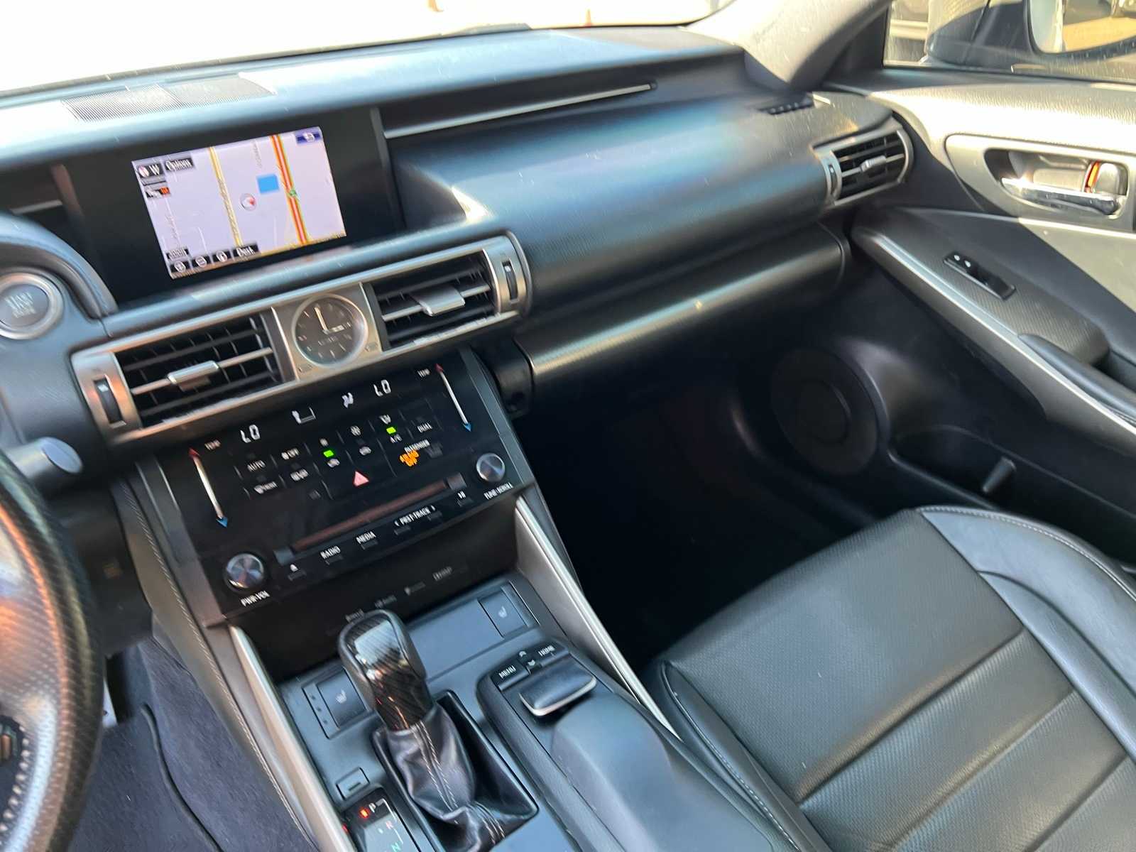 Thumbnail: 2014 Lexus IS - 30