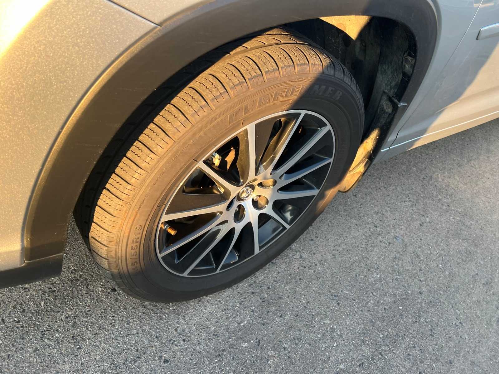 Thumbnail: 2017 Toyota Highlander - 12