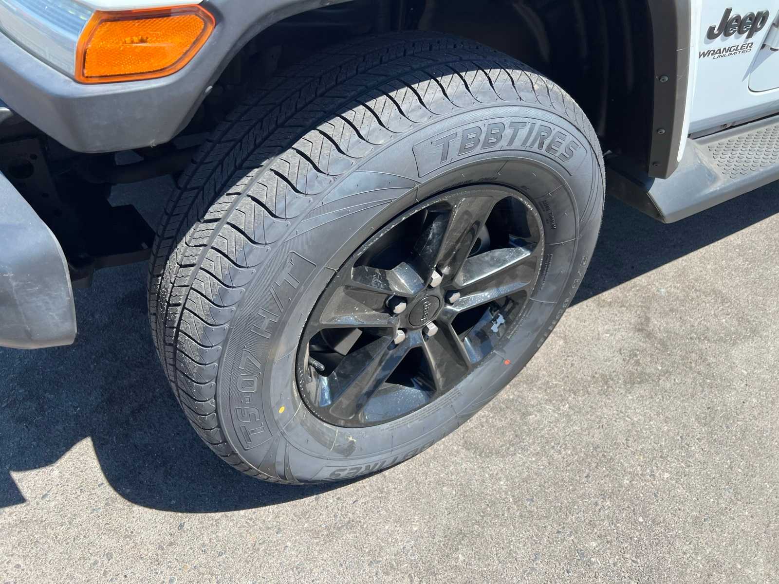Thumbnail: 2021 Jeep Wrangler - 12