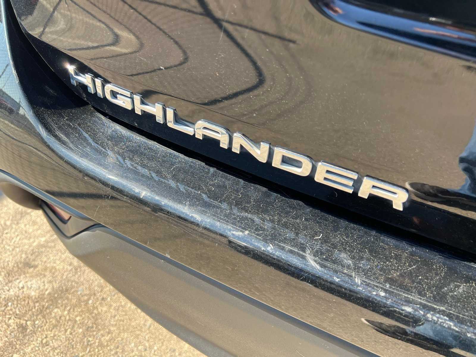 Thumbnail: 2023 Toyota Highlander - 5