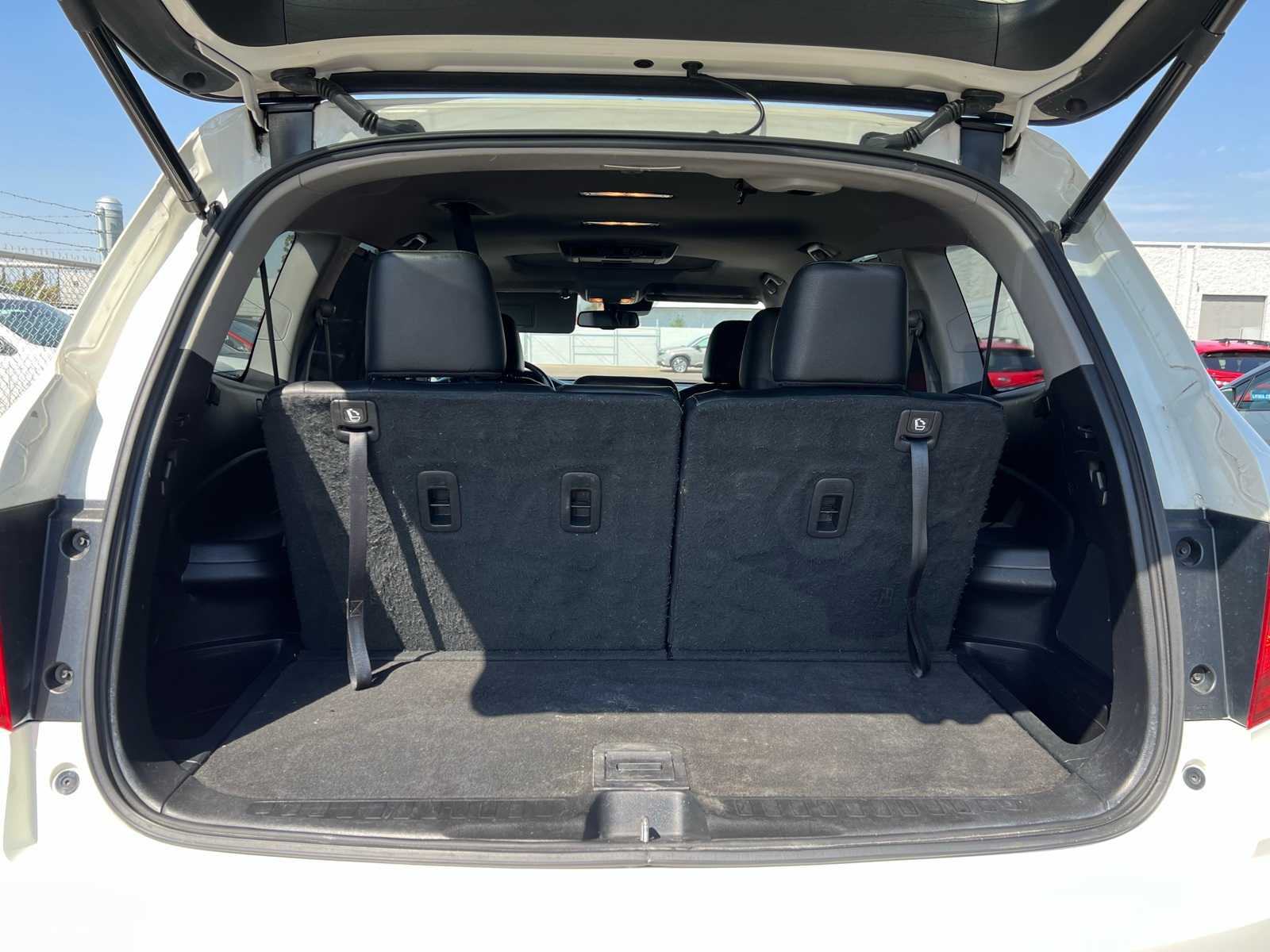 Thumbnail: 2018 Honda Pilot - 8