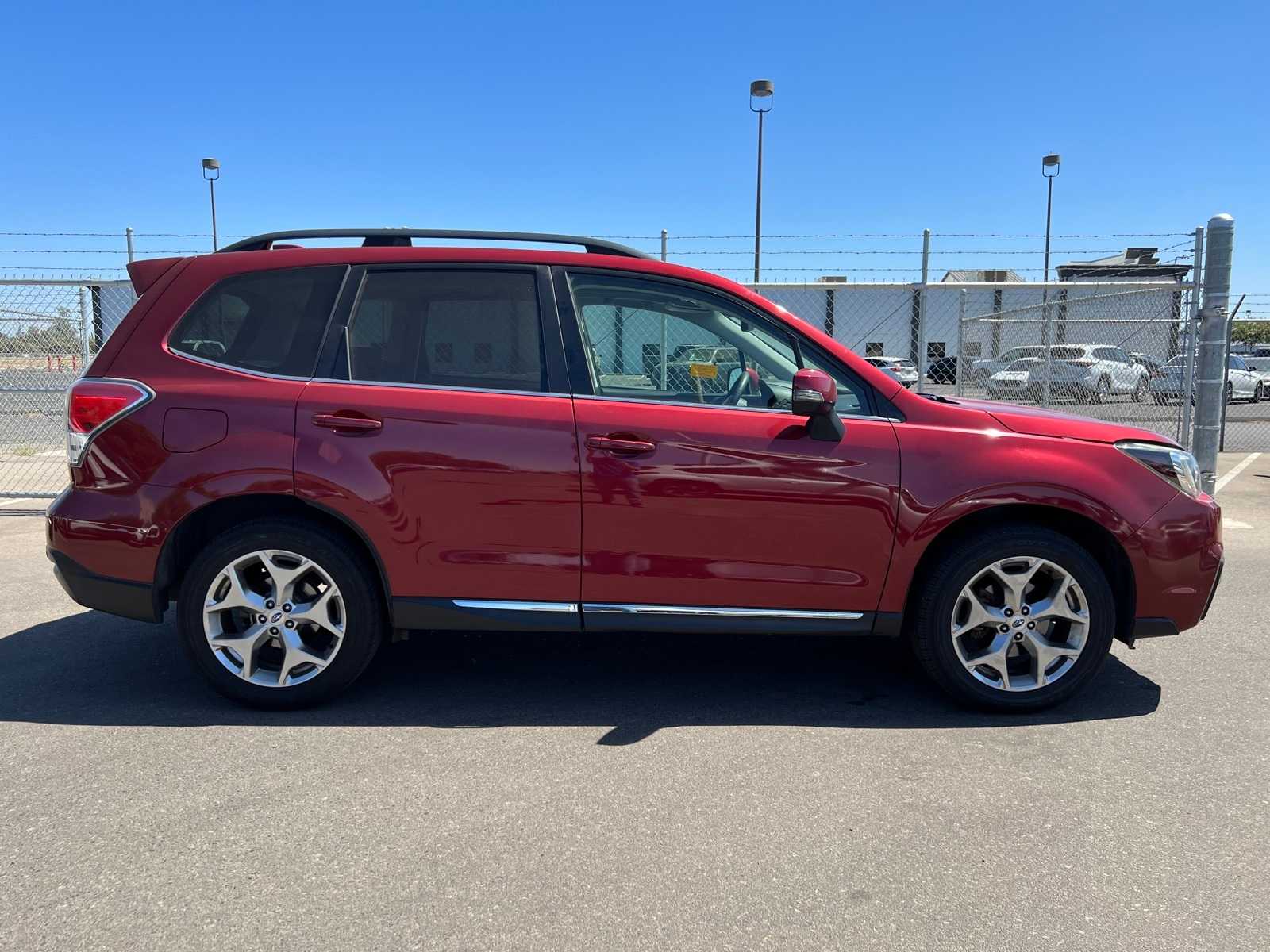 Thumbnail: 2017 Subaru Forester - 10