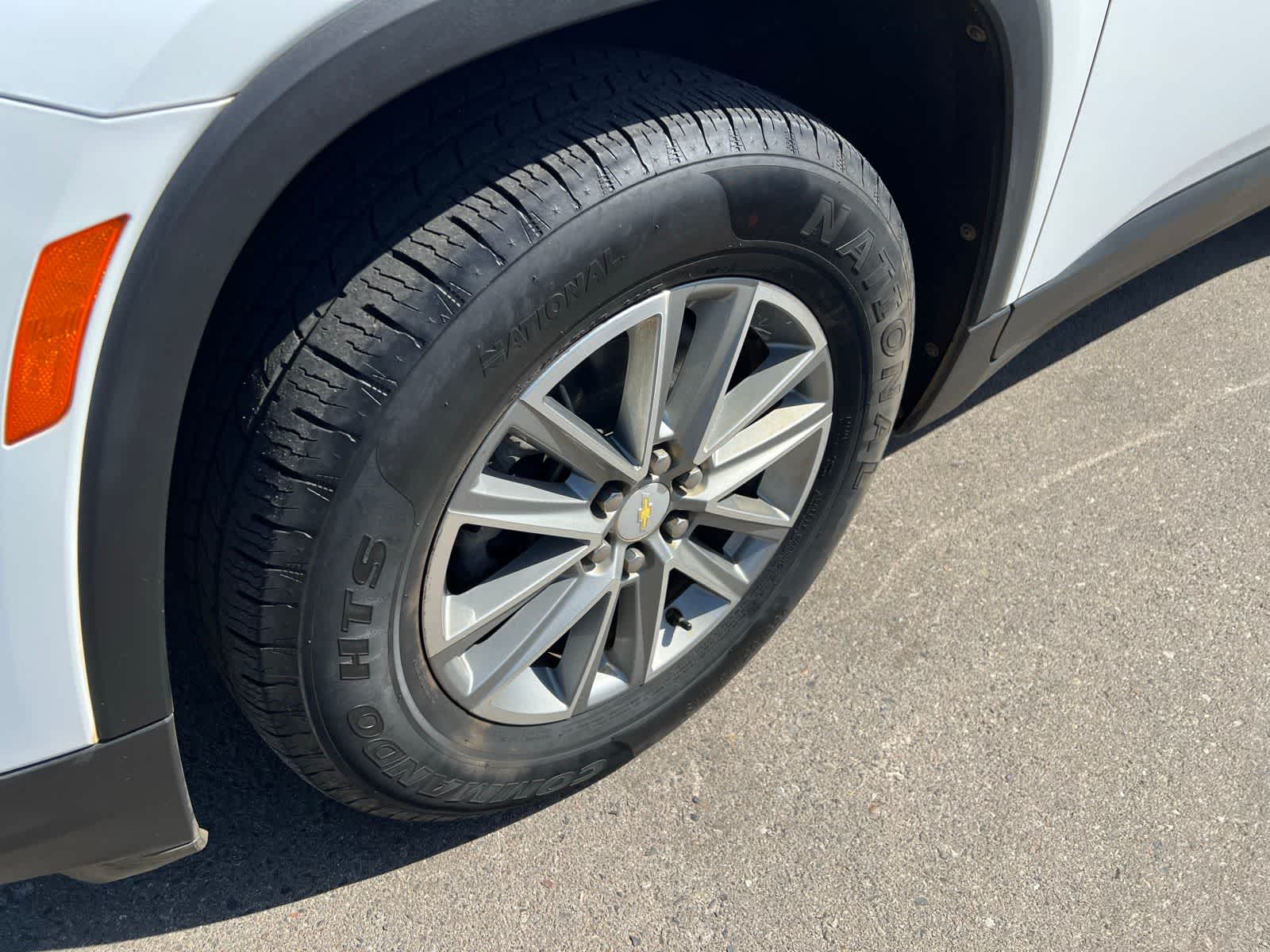Thumbnail: 2023 Chevrolet Traverse - 12