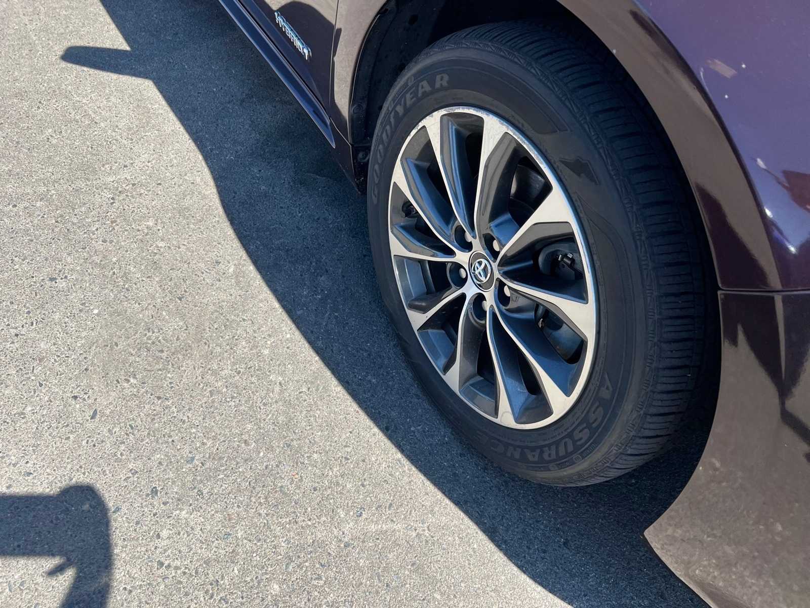 Thumbnail: 2016 Toyota Avalon - 25