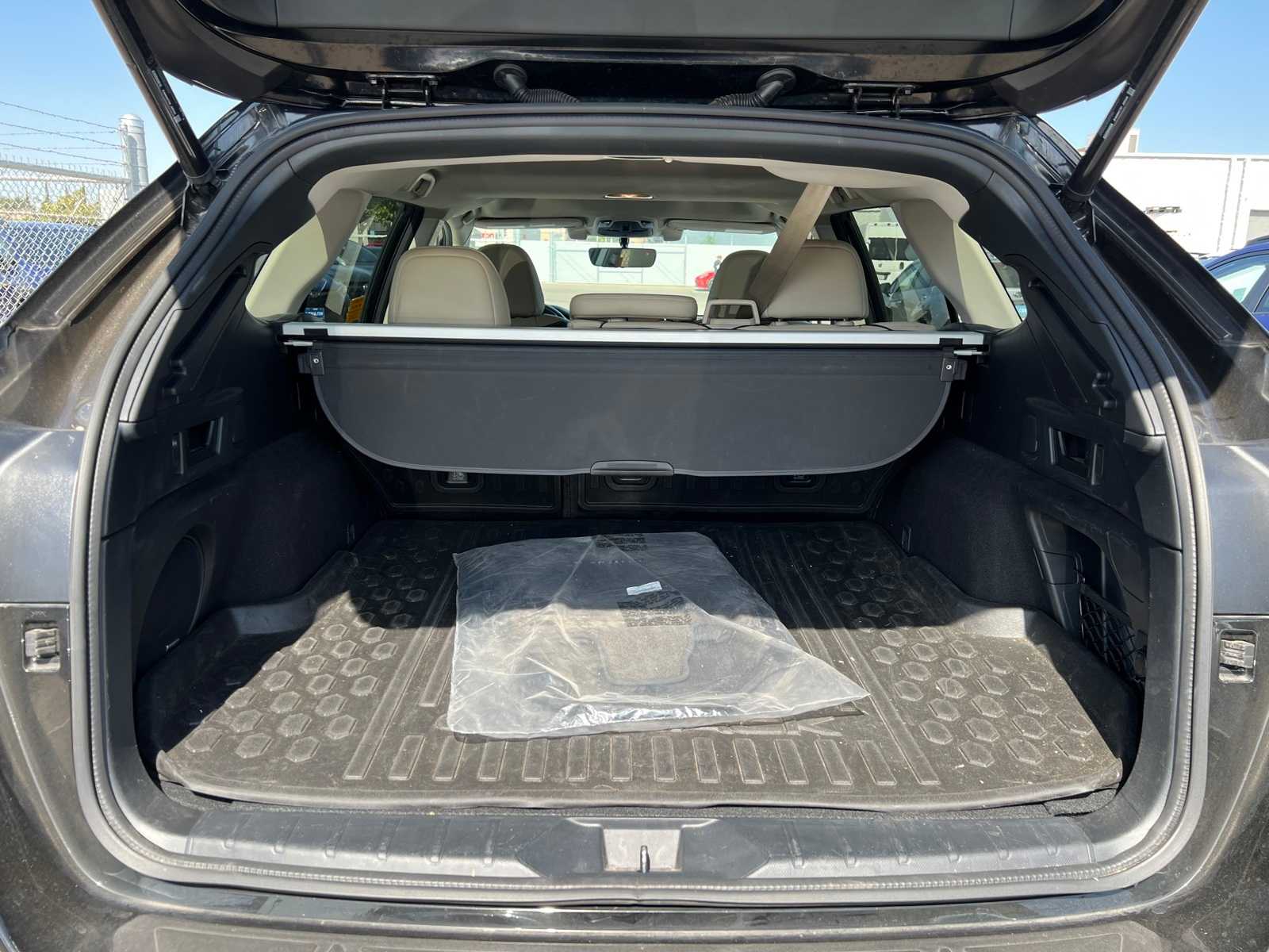 Thumbnail: 2022 Subaru Outback - 8