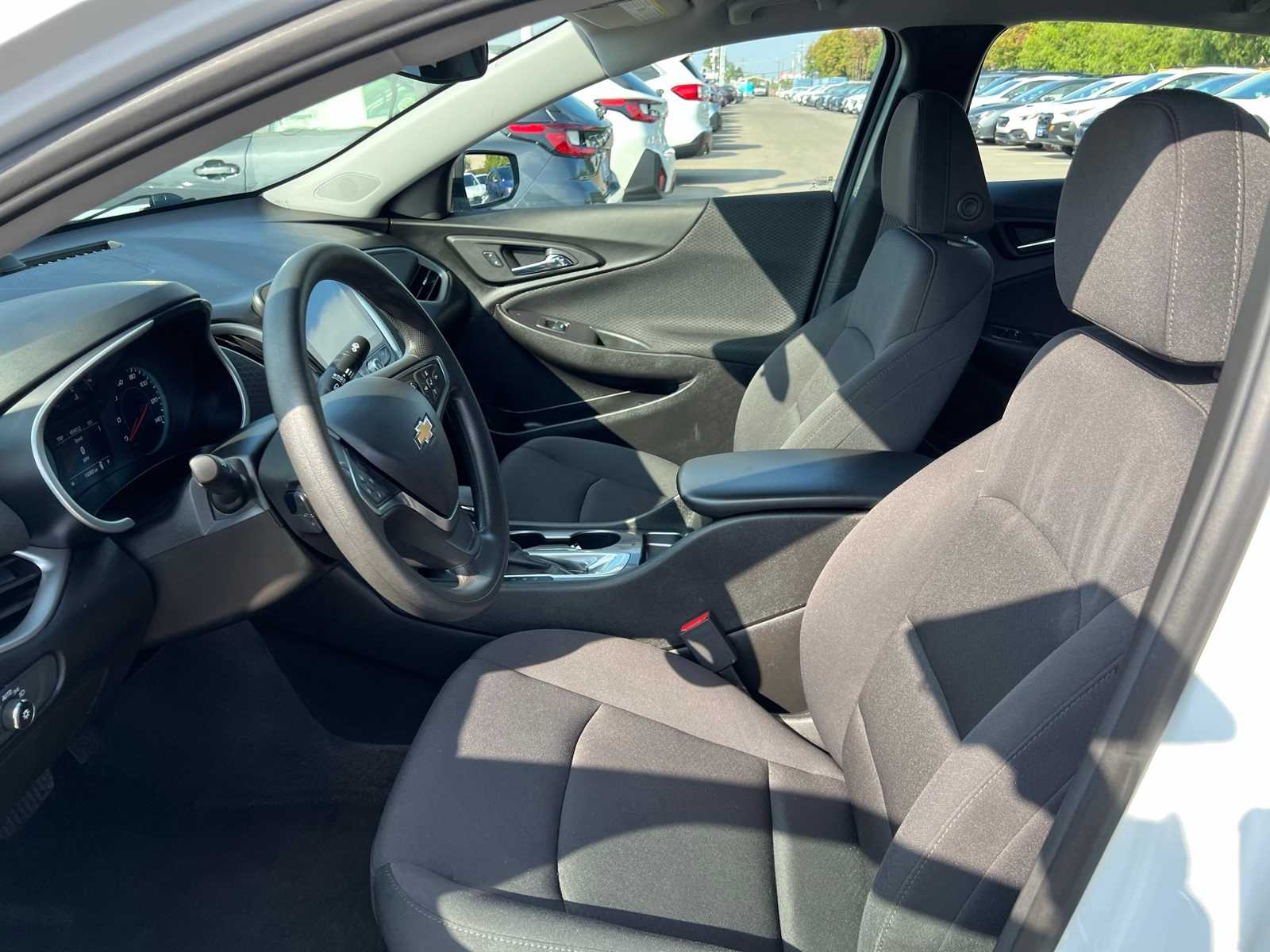 Thumbnail: 2022 Chevrolet Malibu - 14