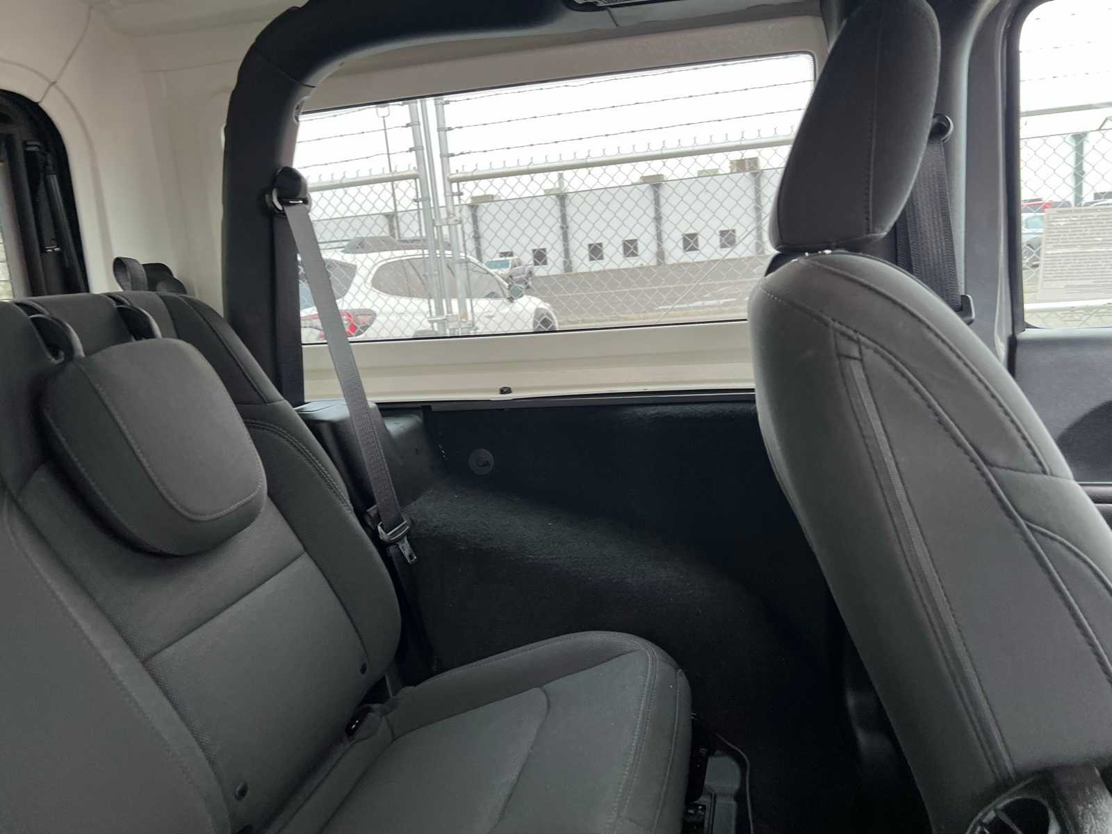 Thumbnail: 2020 Jeep Wrangler - 23