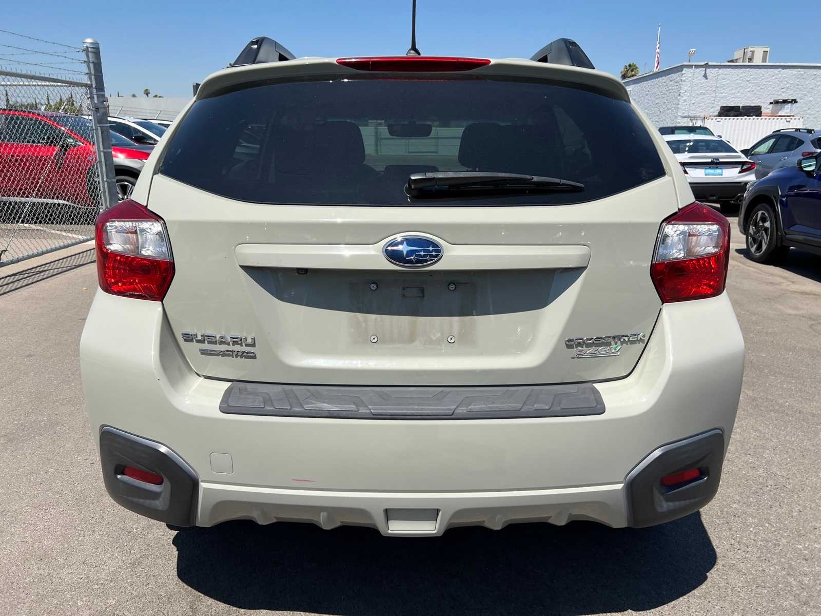 Thumbnail: 2017 Subaru Crosstrek - 4