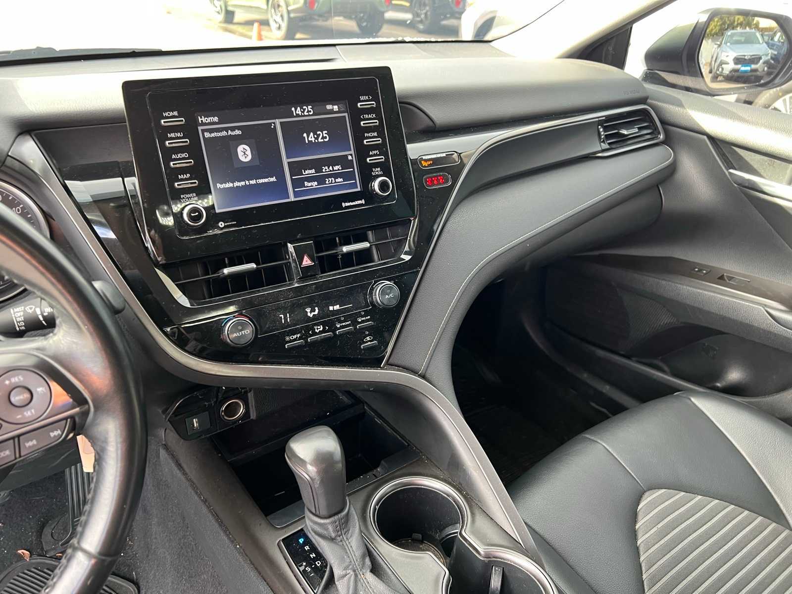 Thumbnail: 2021 Toyota Camry - 31