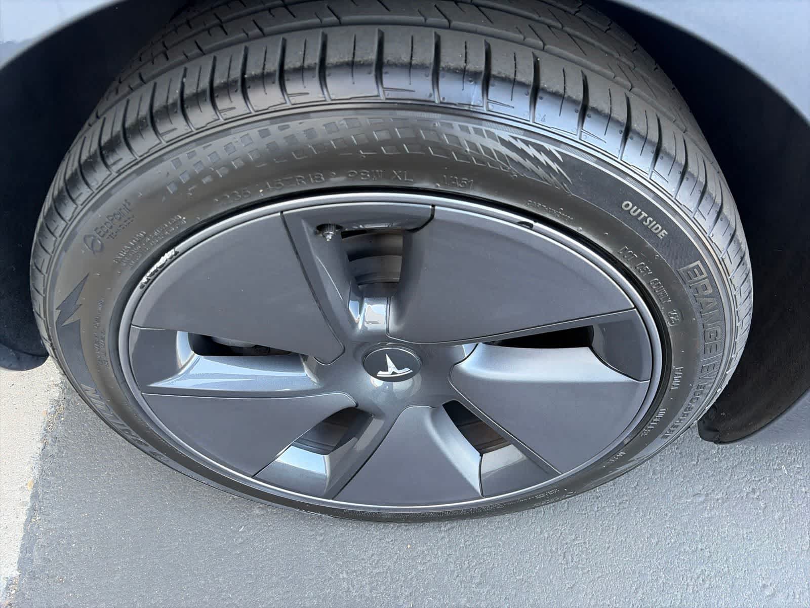 Thumbnail: 2023 Tesla Model 3 - 6