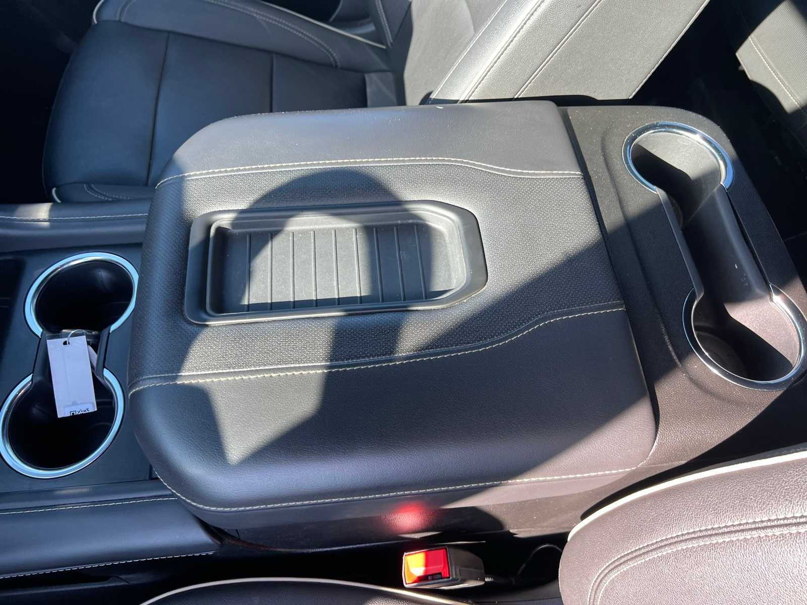 Thumbnail: 2023 Chevrolet Suburban - 39