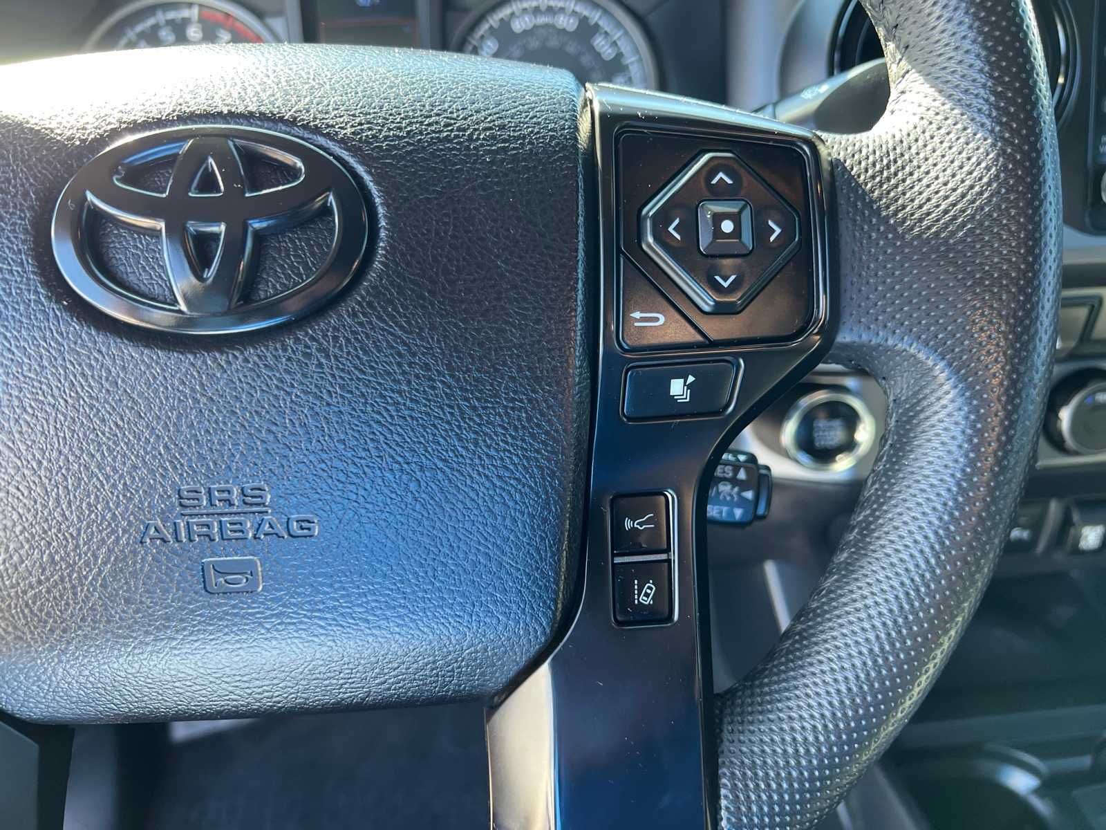 Thumbnail: 2021 Toyota Tacoma - 35