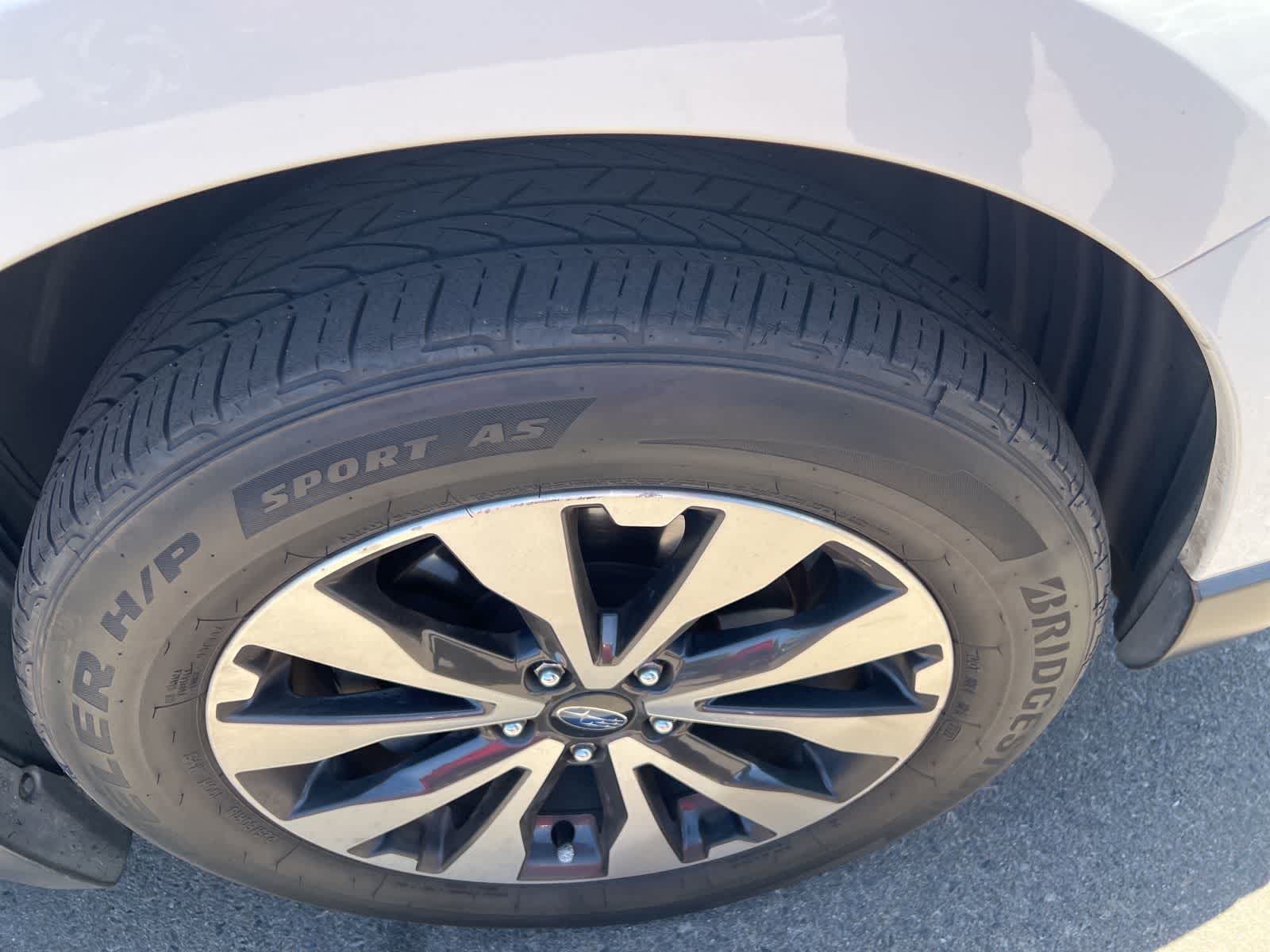 Thumbnail: 2017 Subaru Outback - 4