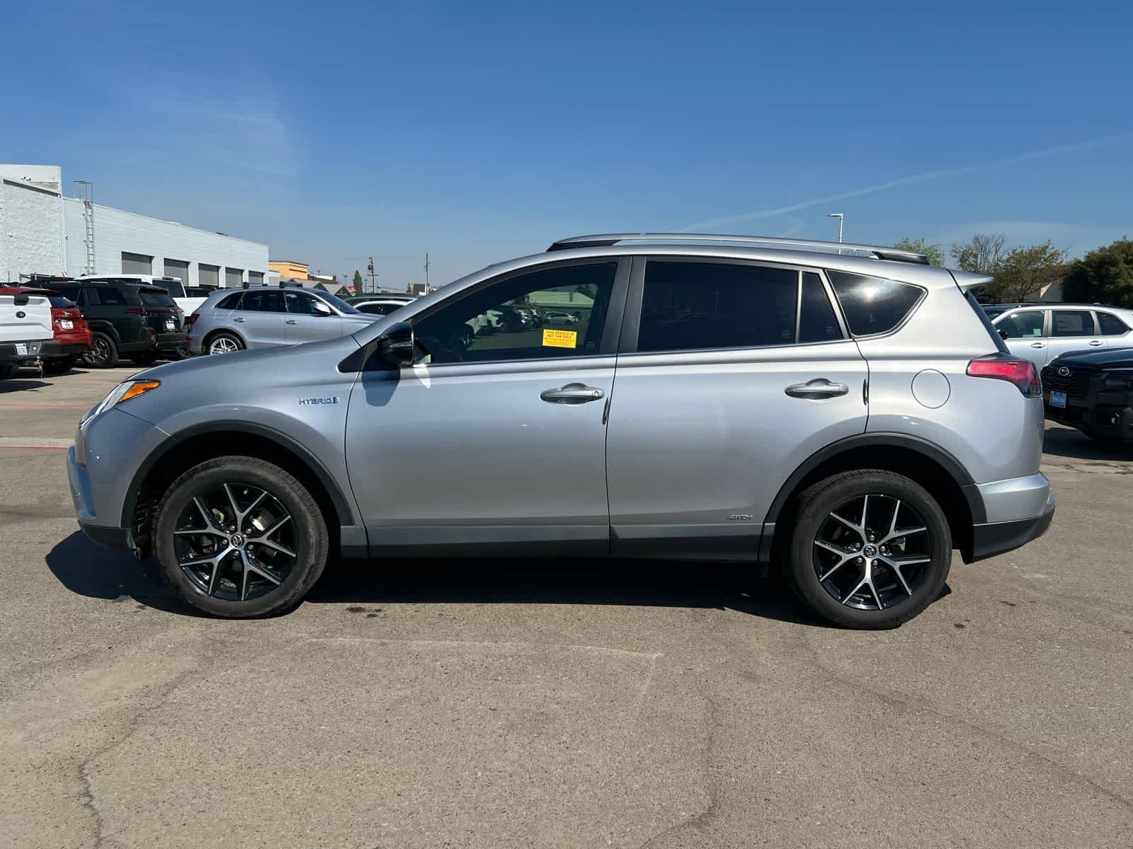 Thumbnail: 2017 Toyota RAV4 - 2