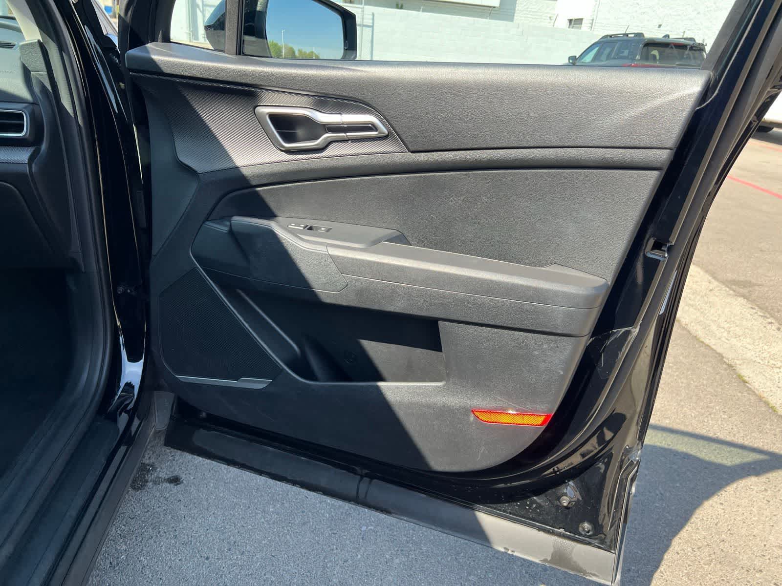 Thumbnail: 2025 Kia Sportage - 28