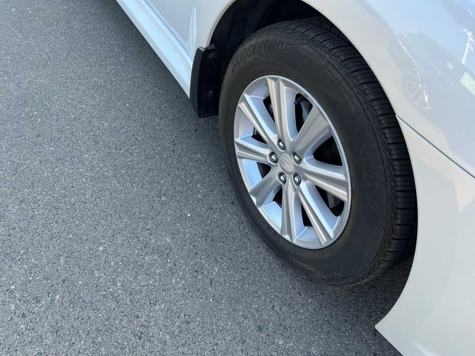 Thumbnail: 2011 Subaru Legacy - 25