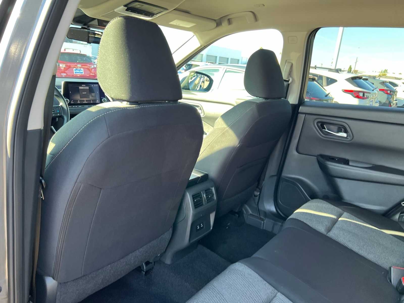 Thumbnail: 2024 Nissan Rogue - 17