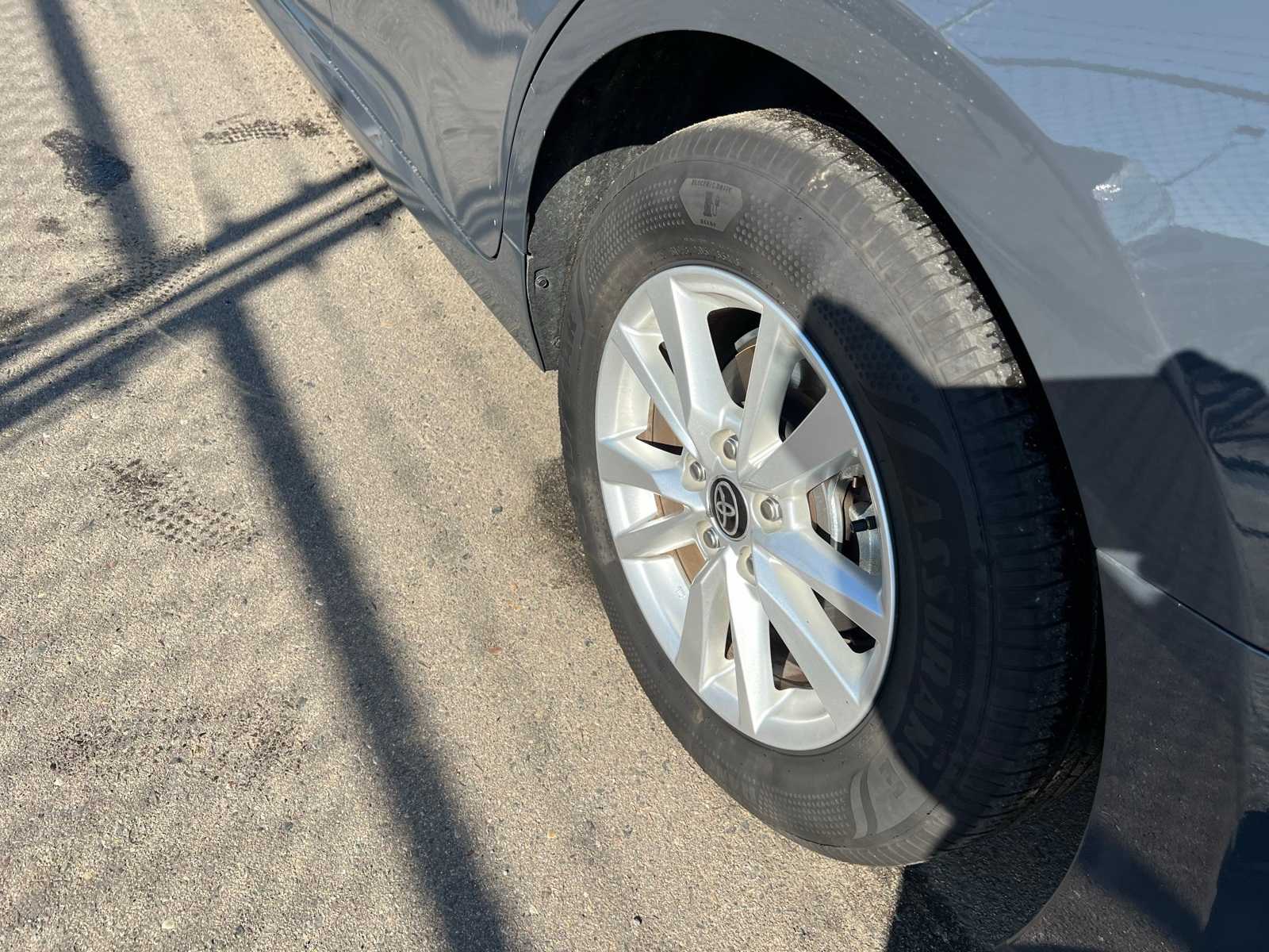 Thumbnail: 2025 Toyota Camry - 16