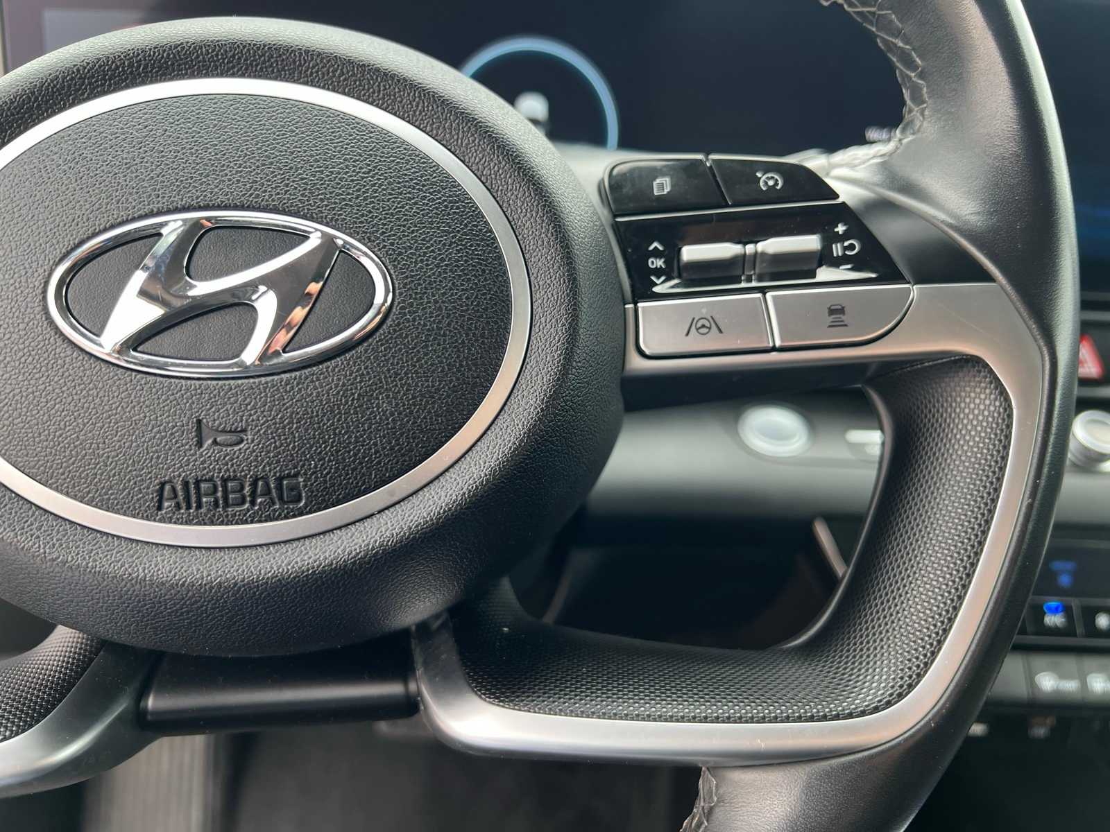 Thumbnail: 2023 Hyundai Elantra - 35