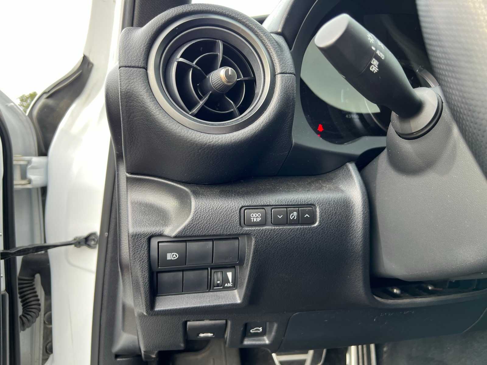 Thumbnail: 2023 Lexus IS - 27