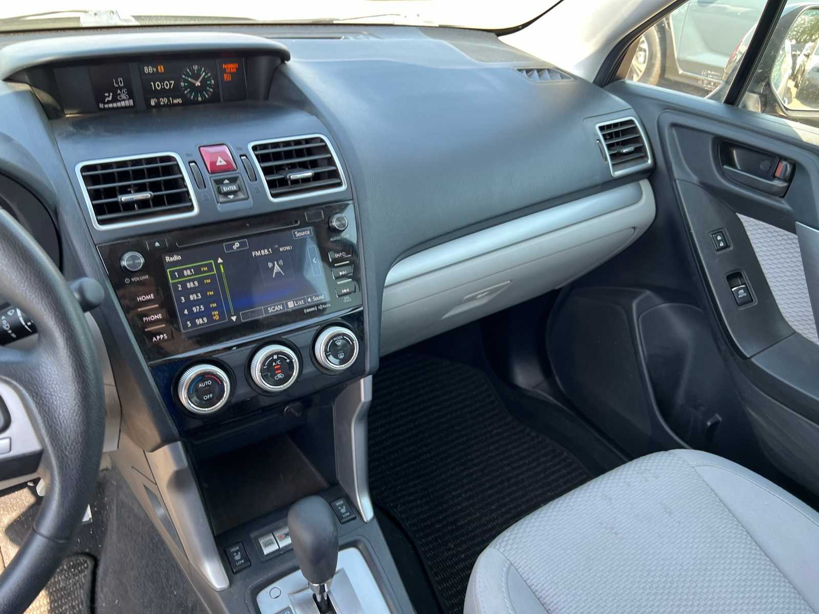 Thumbnail: 2018 Subaru Forester - 32