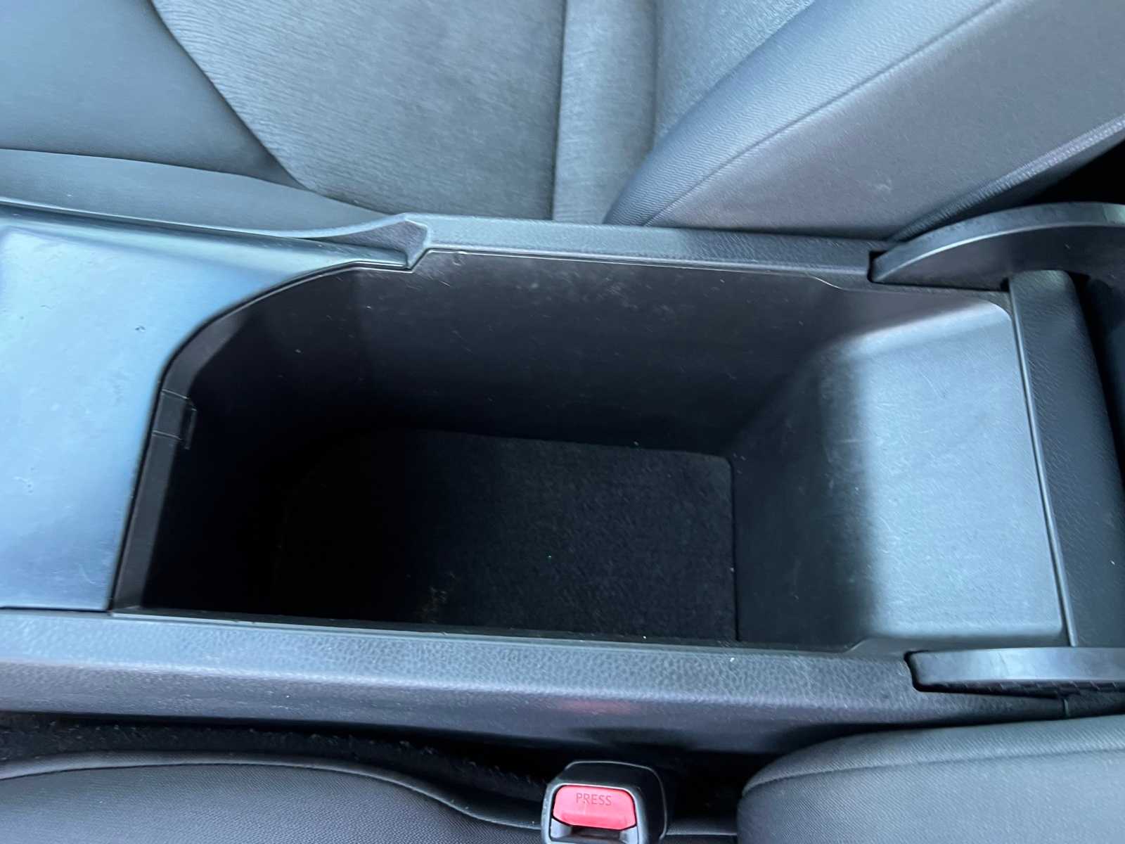 Thumbnail: 2019 Toyota Camry - 40