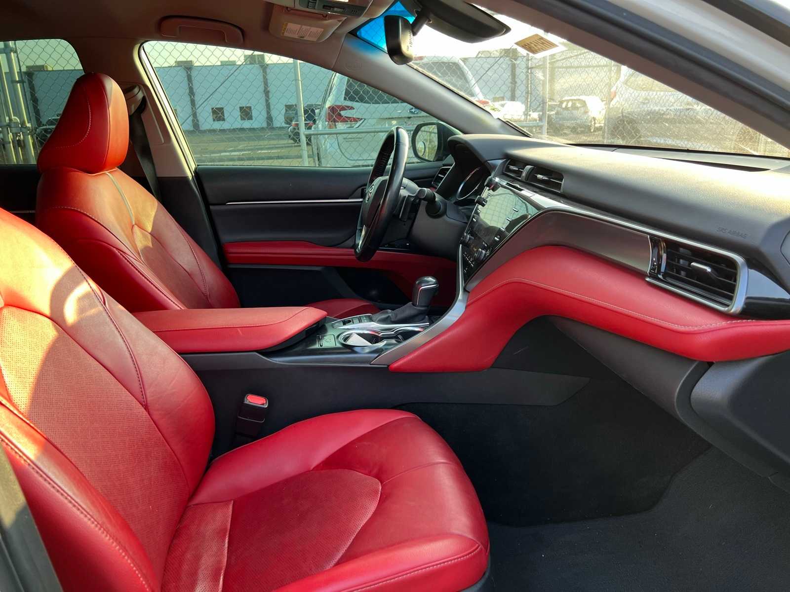 Thumbnail: 2020 Toyota Camry - 25