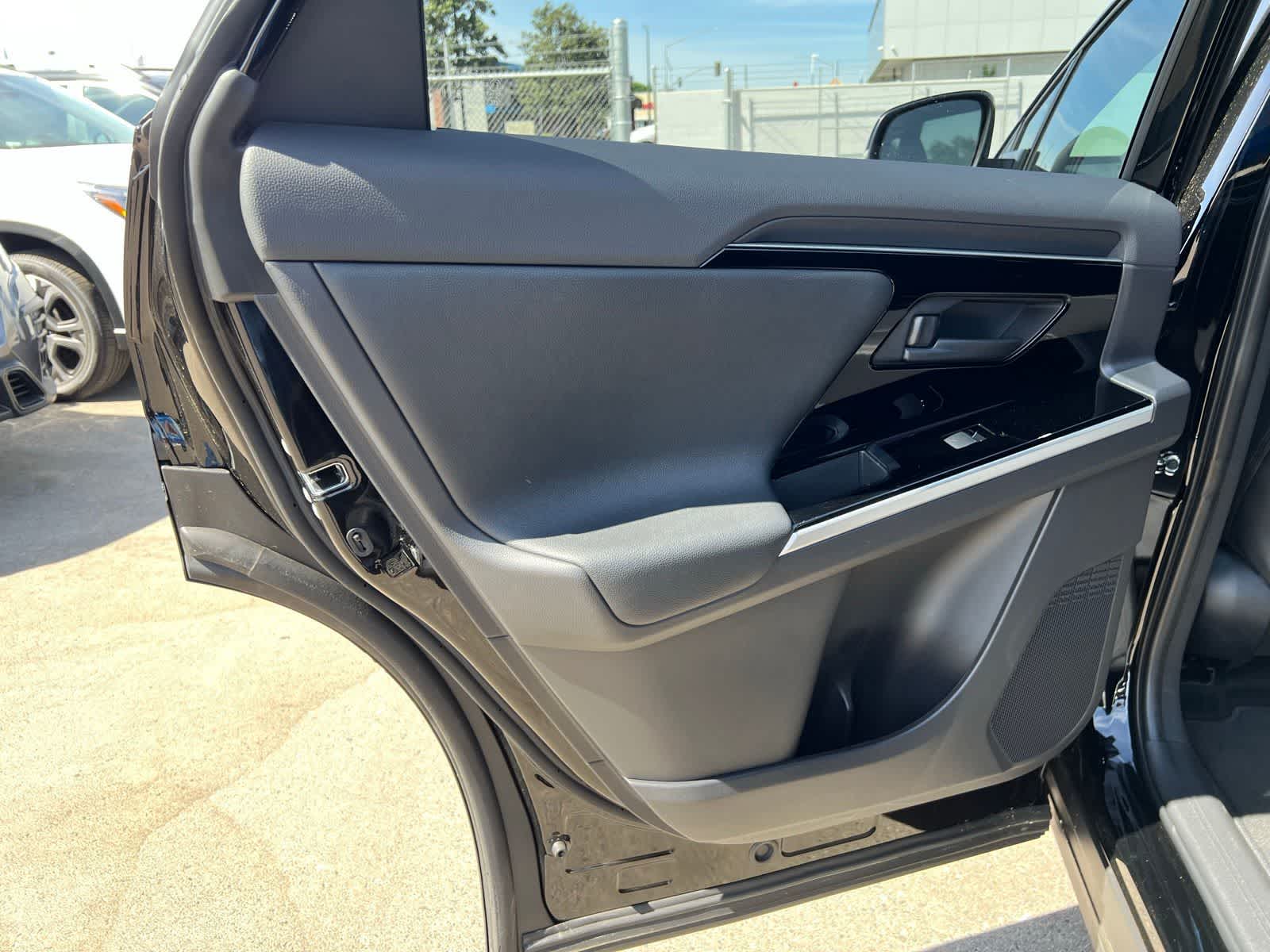 Thumbnail: 2025 Subaru Solterra - 20