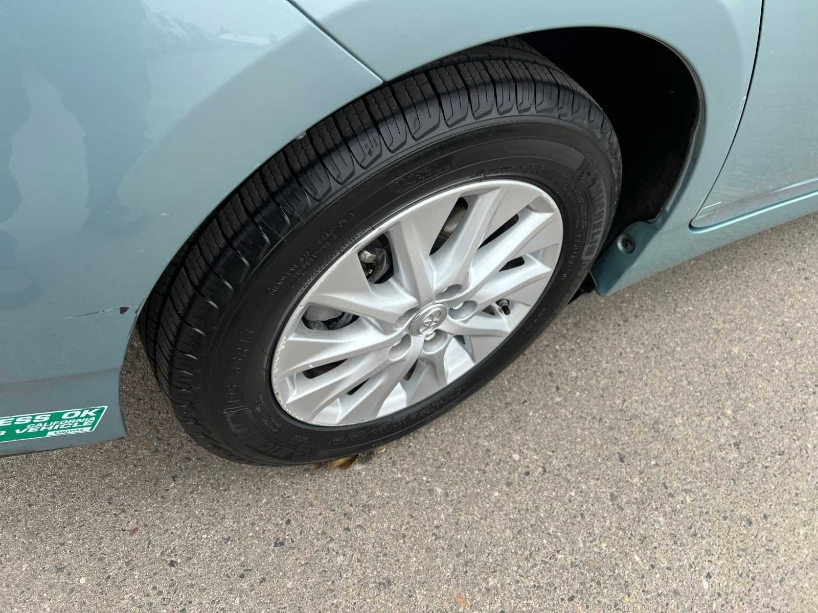 Thumbnail: 2012 Toyota Prius - 21